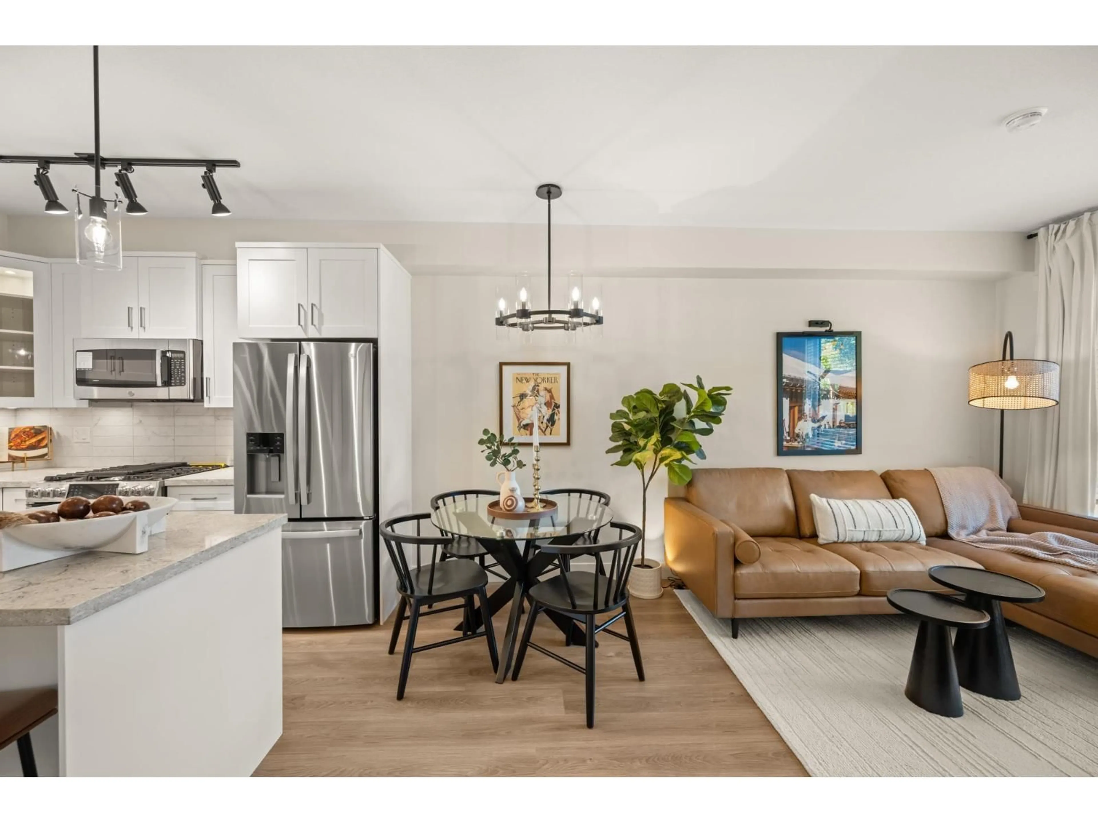 Open concept kitchen, unknown for 407 - 20926 83 AVENUE, Langley British Columbia V2Y3Y9
