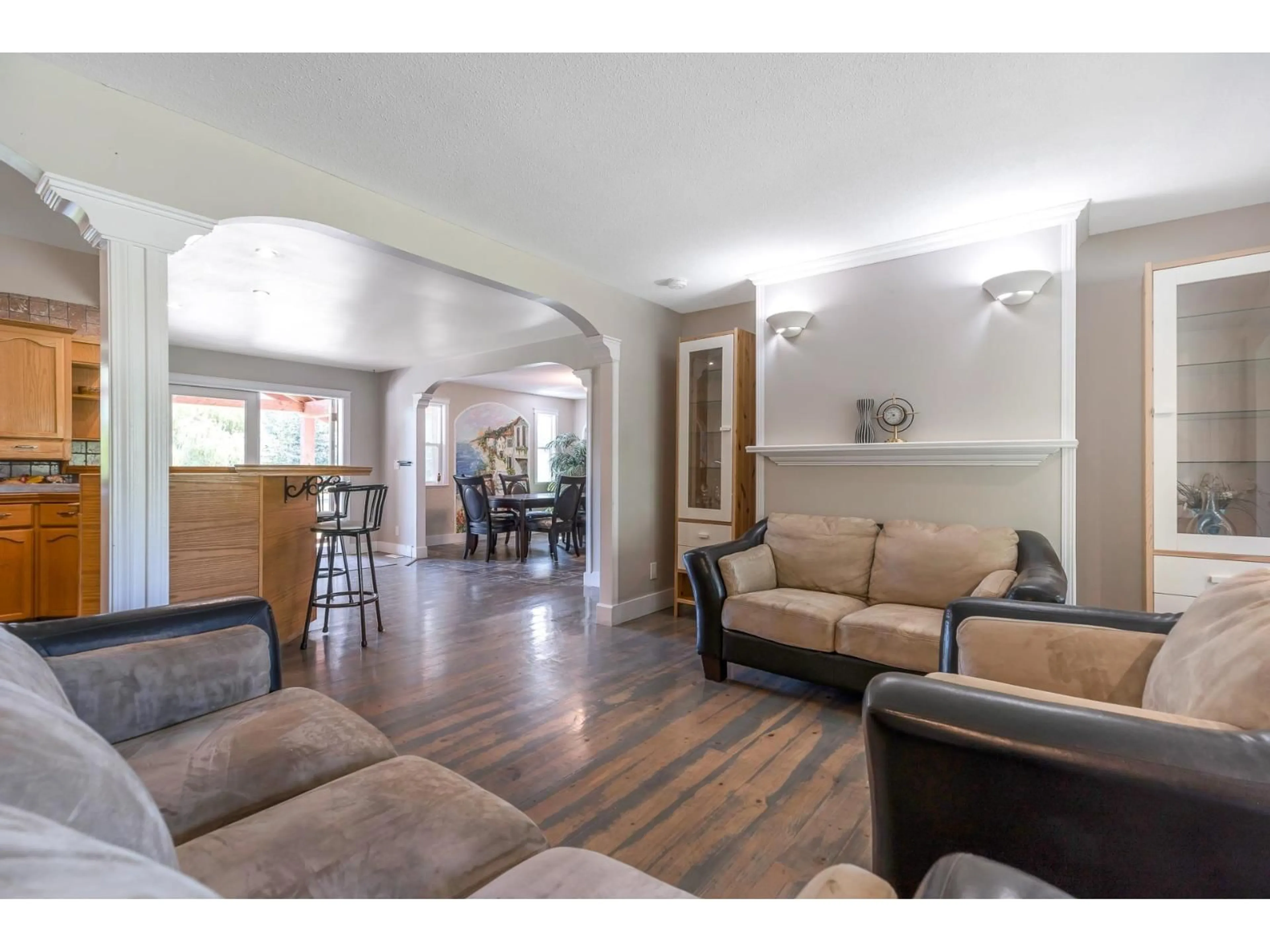 Living room with furniture, unknown for 3850 BOUNDARY ROAD, Yarrow British Columbia V2R5J4