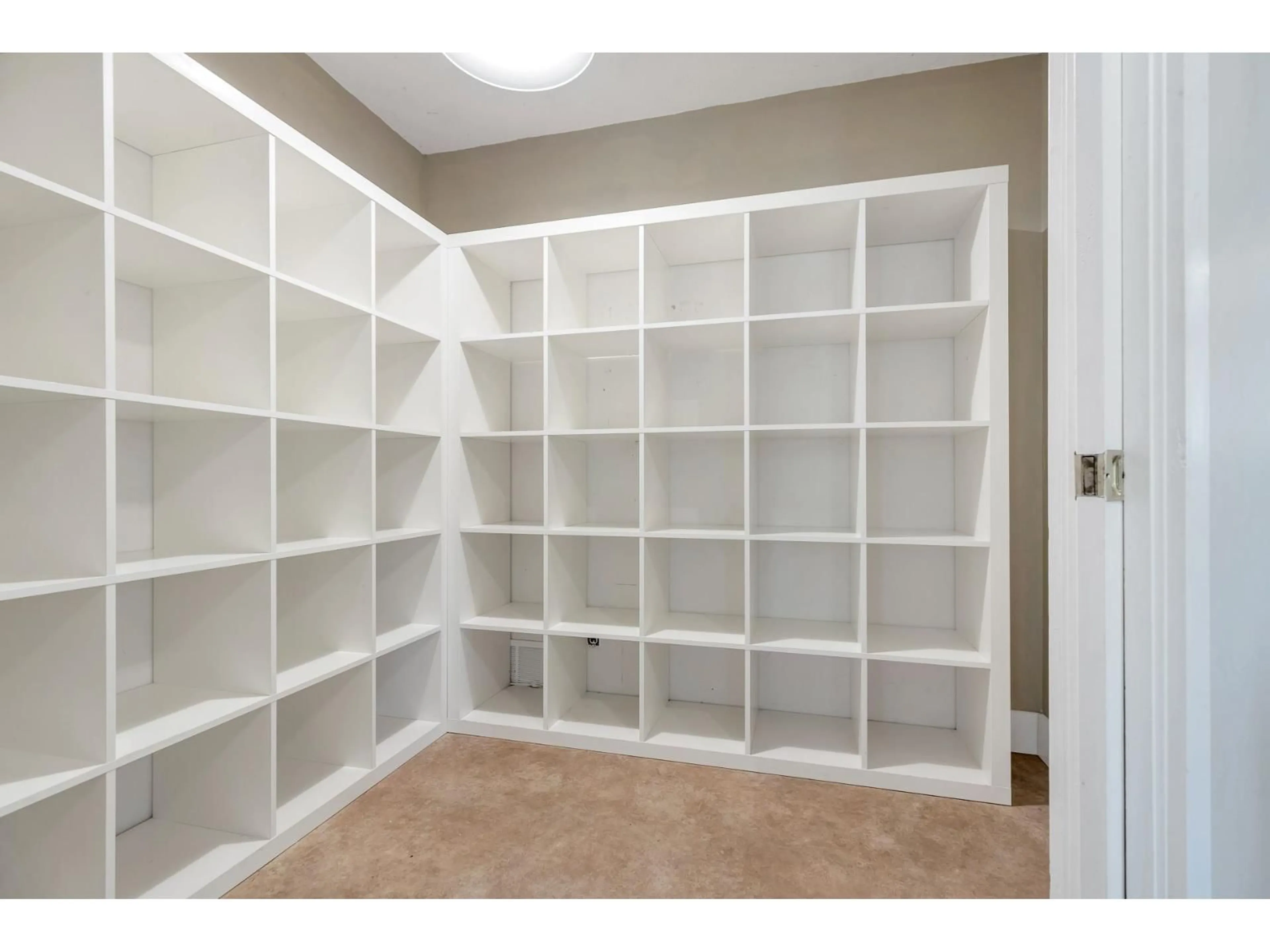 Storage room or clothes room or walk-in closet for 3850 BOUNDARY ROAD, Yarrow British Columbia V2R5J4