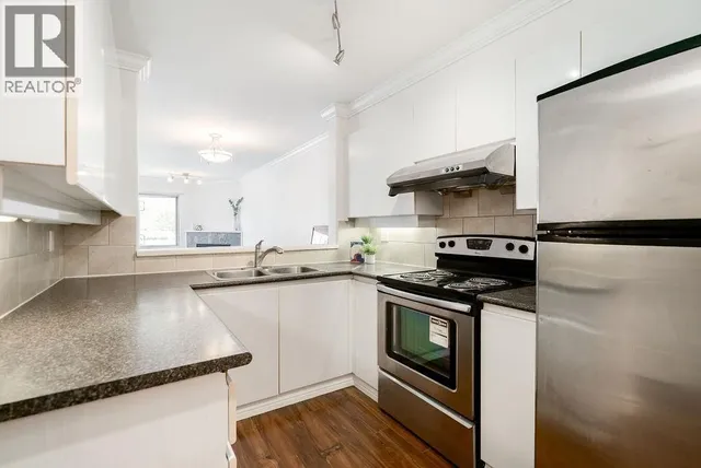 301 - 210 CARNARVON STREET, New Westminster 3