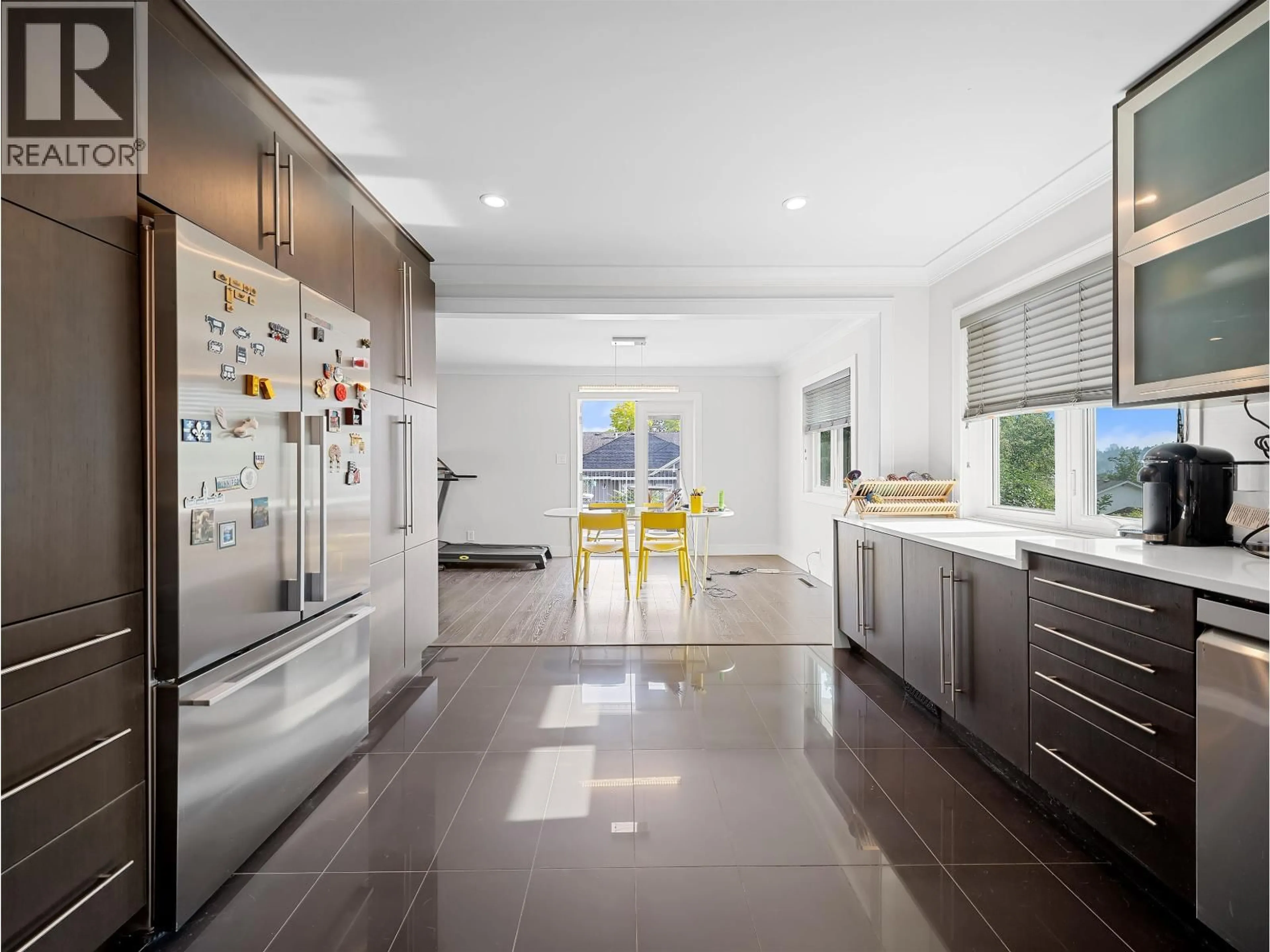 Contemporary kitchen, ceramic/tile floor for 336 WALKER STREET, Coquitlam British Columbia V3K4C8
