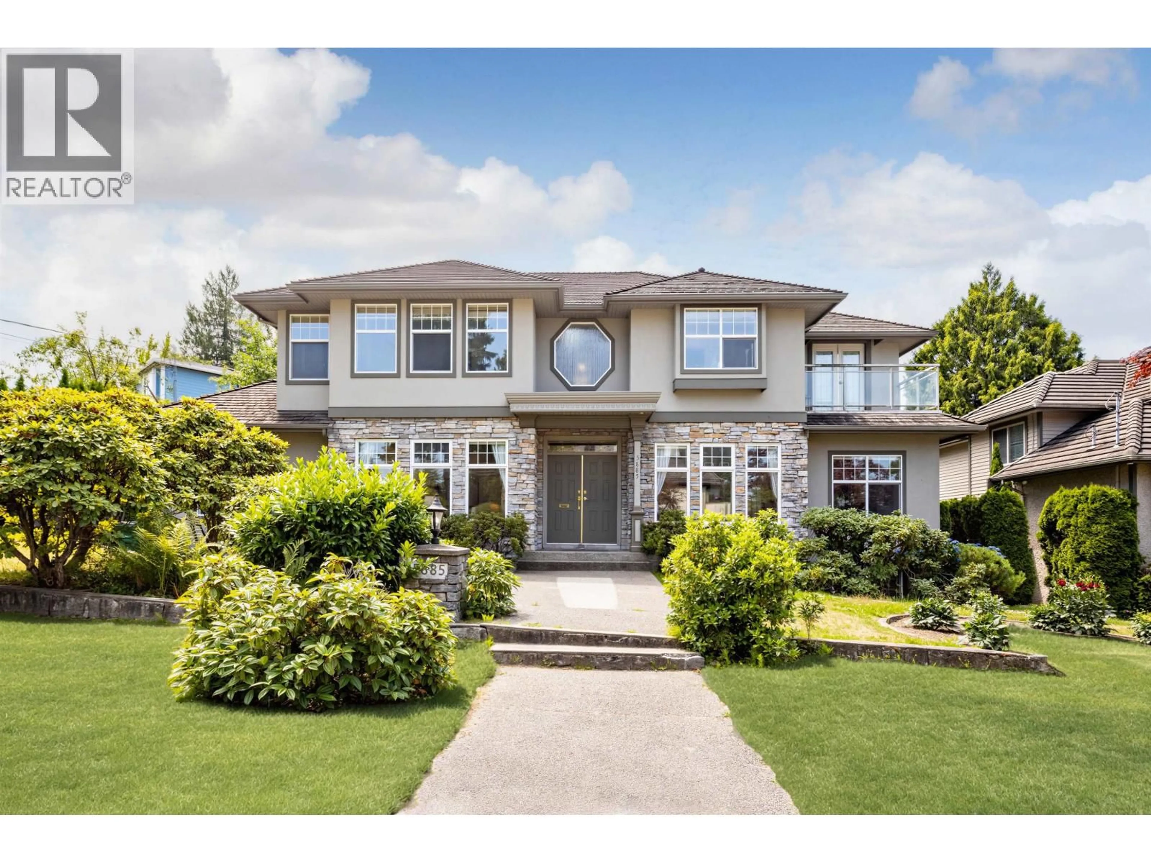 Home with vinyl exterior material, street for 5885 WALKER AVENUE, Burnaby British Columbia V5E3B3