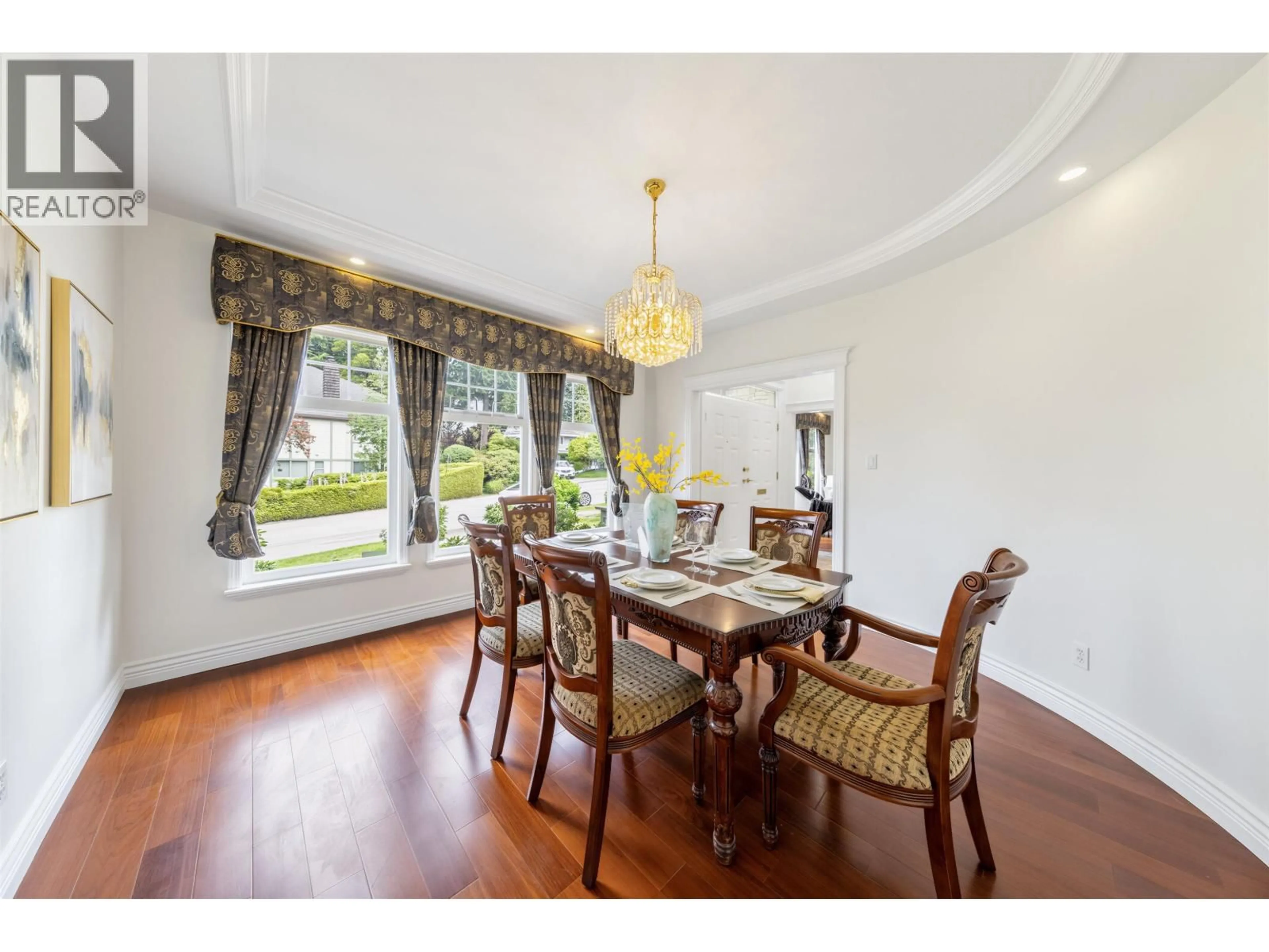 Dining room, wood/laminate floor for 5885 WALKER AVENUE, Burnaby British Columbia V5E3B3