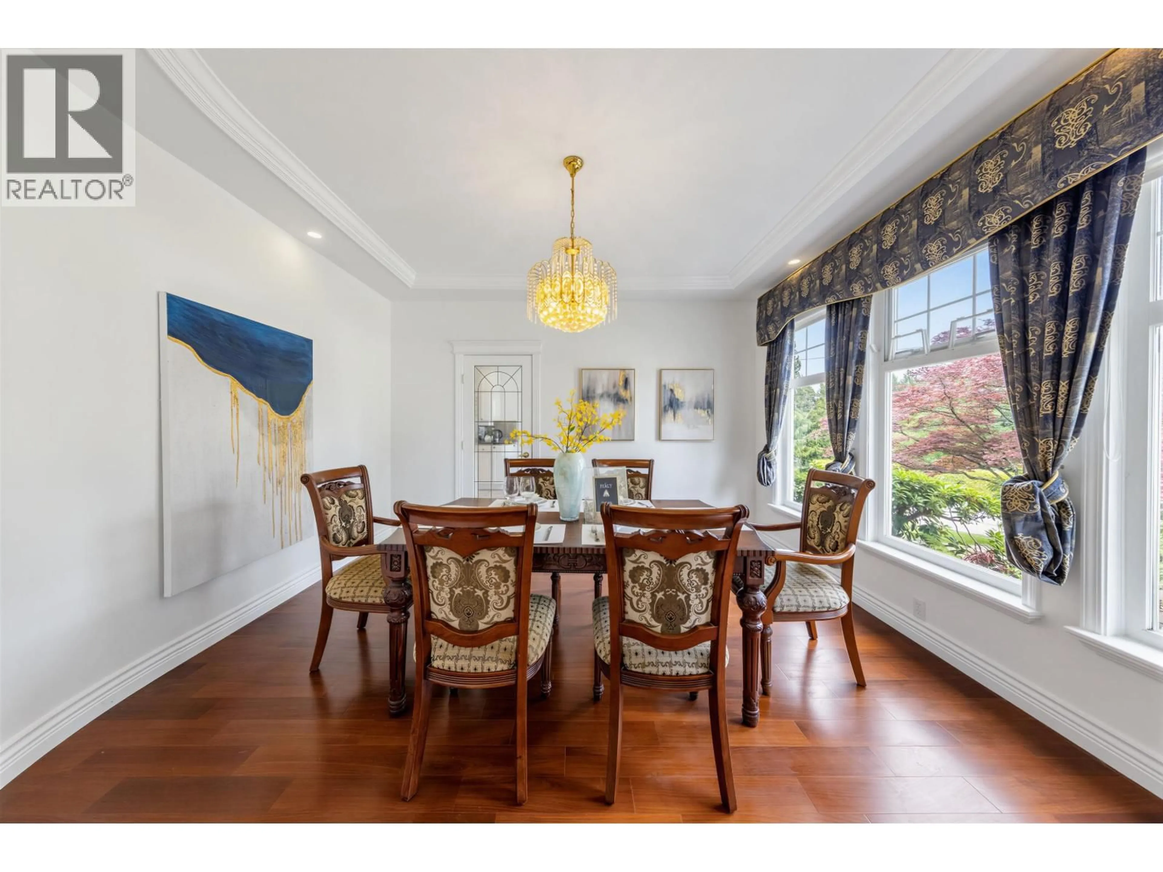 Dining room, wood/laminate floor for 5885 WALKER AVENUE, Burnaby British Columbia V5E3B3