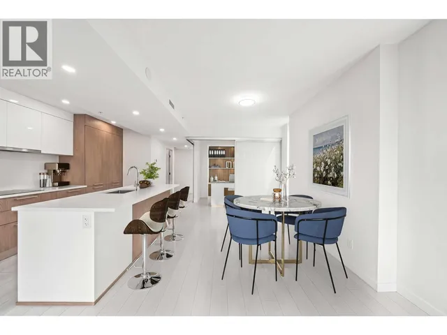 310 - 285 10TH AVENUE, Vancouver 3