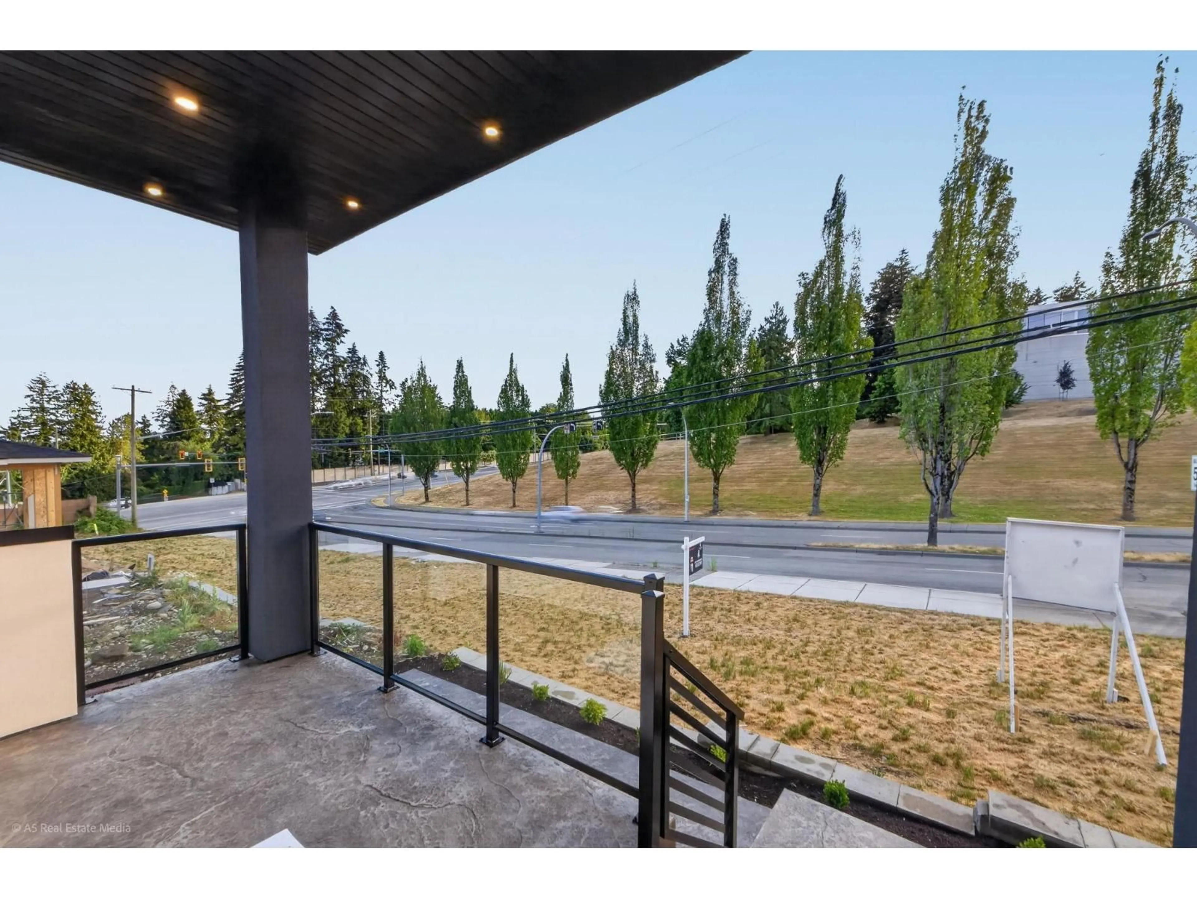 Patio, mountain view for 101 - 5642 144 ST STREET, Surrey British Columbia V3X1A7