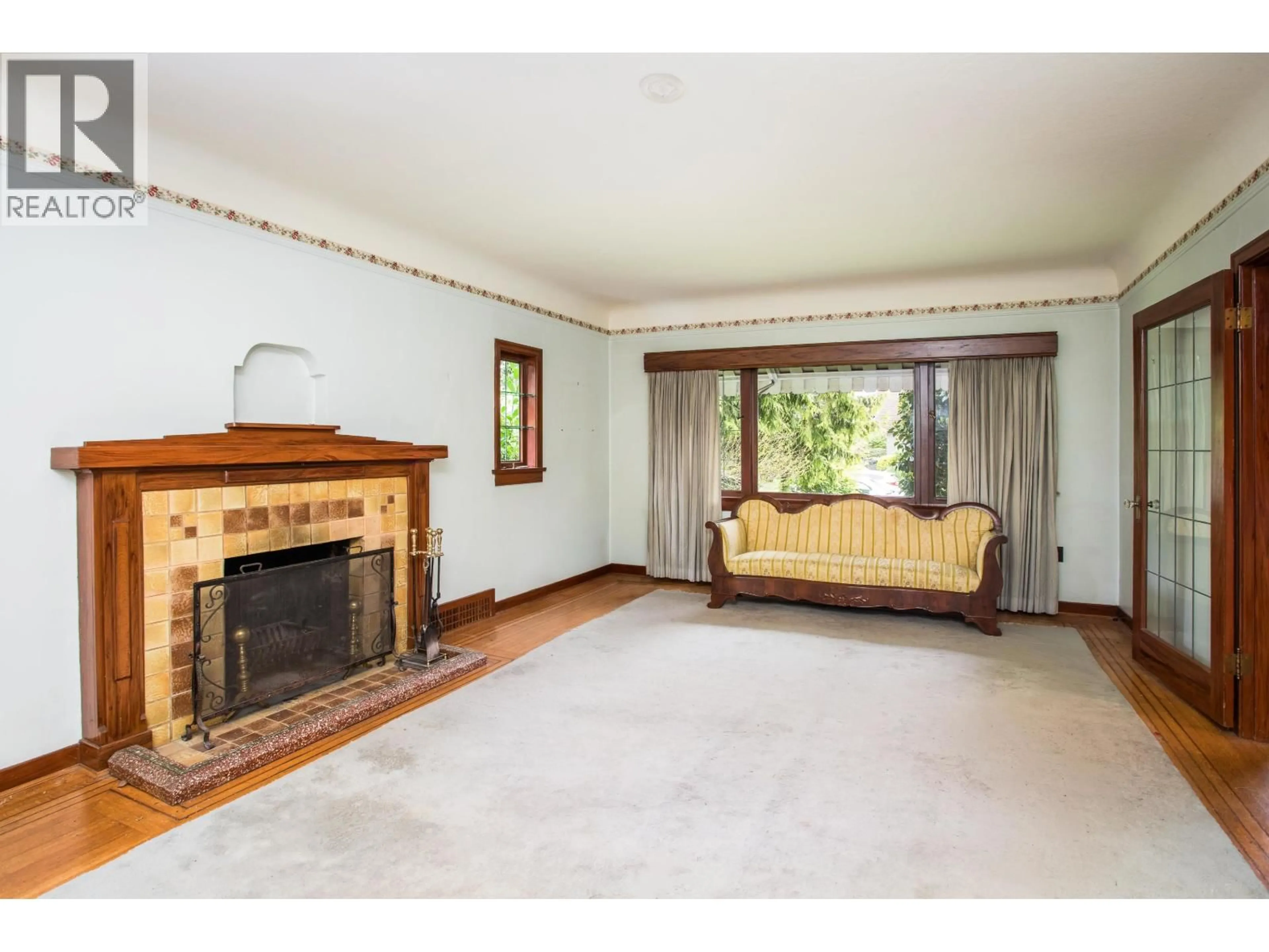 Living room with furniture, unknown for 6857 LABURNUM STREET, Vancouver British Columbia V6P5M8