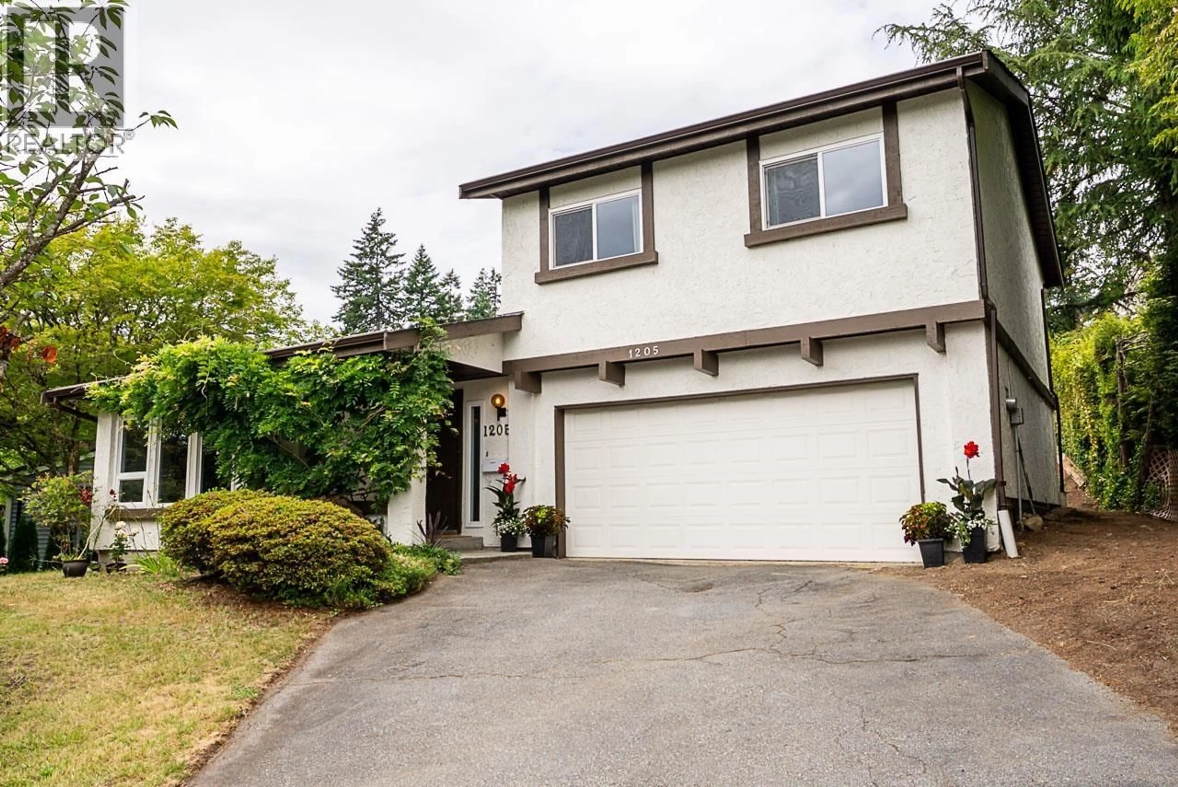 Home with vinyl exterior material, street for 1205 CYPRESS PLACE, Port Moody British Columbia V3H3Y7