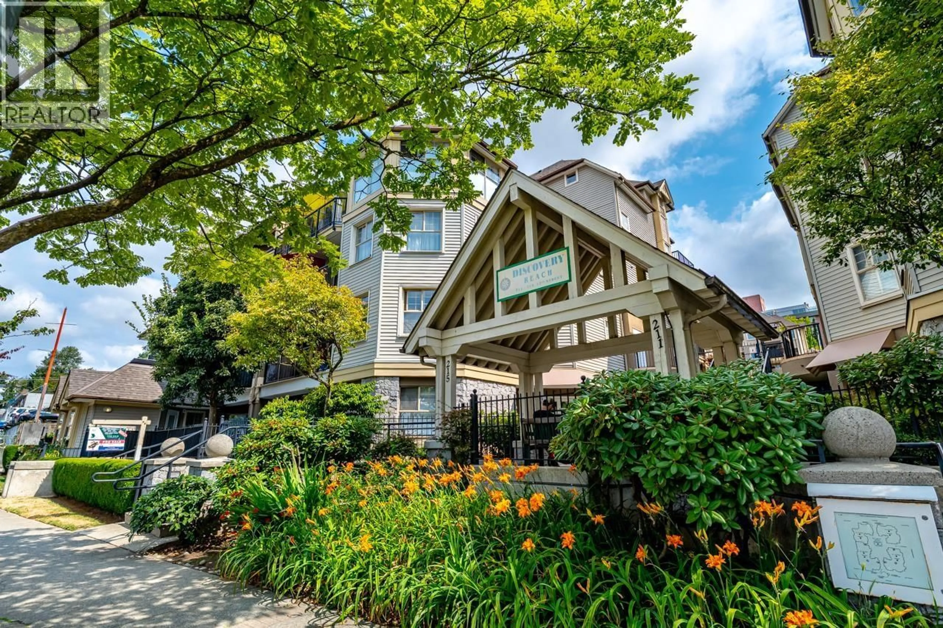 Patio, street for 506 - 215 TWELFTH STREET, New Westminster British Columbia V3M4H4