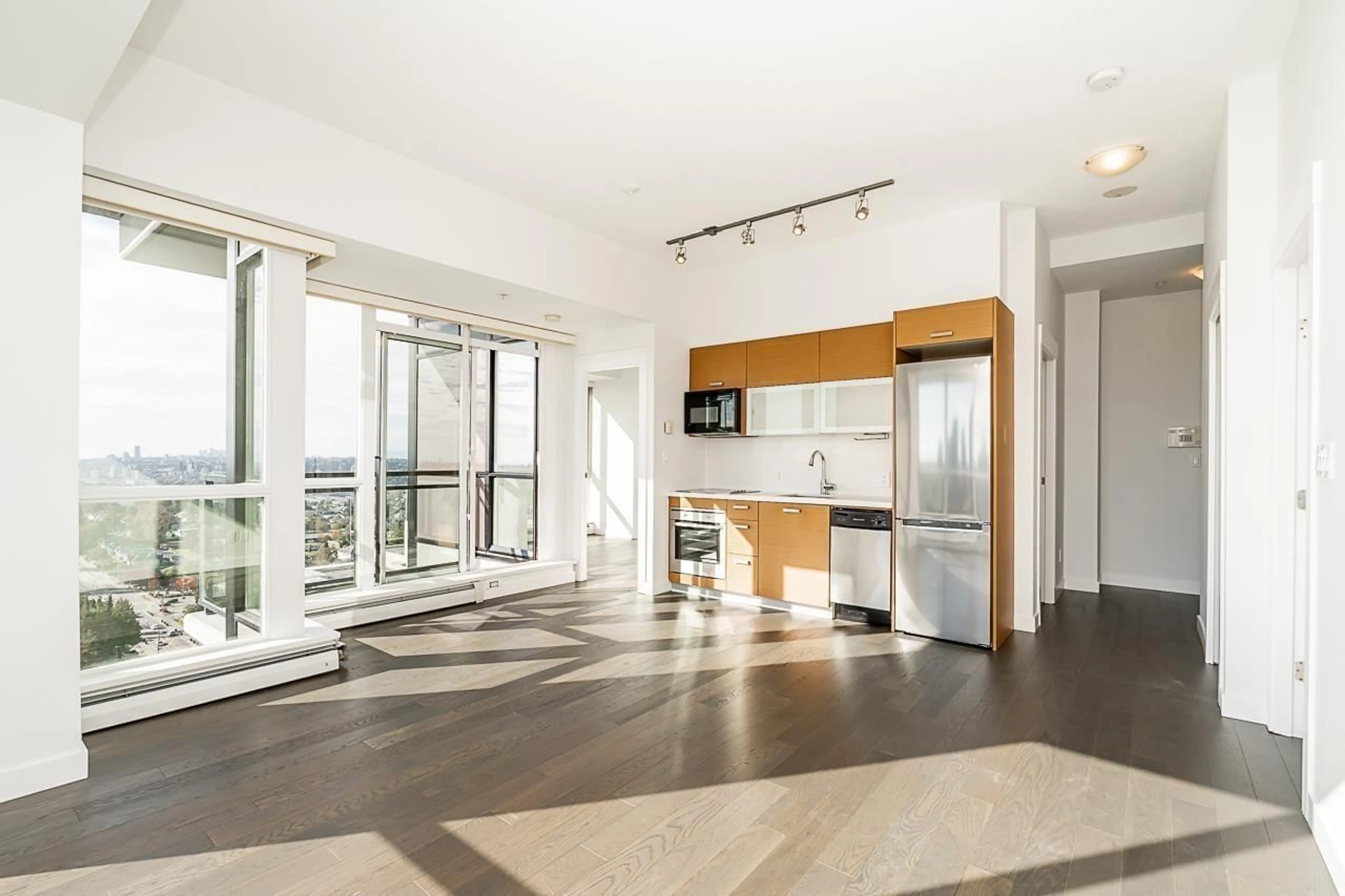 Open concept kitchen, unknown for 2504 - 10777 UNIVERSITY DRIVE, Surrey British Columbia V3T0E6