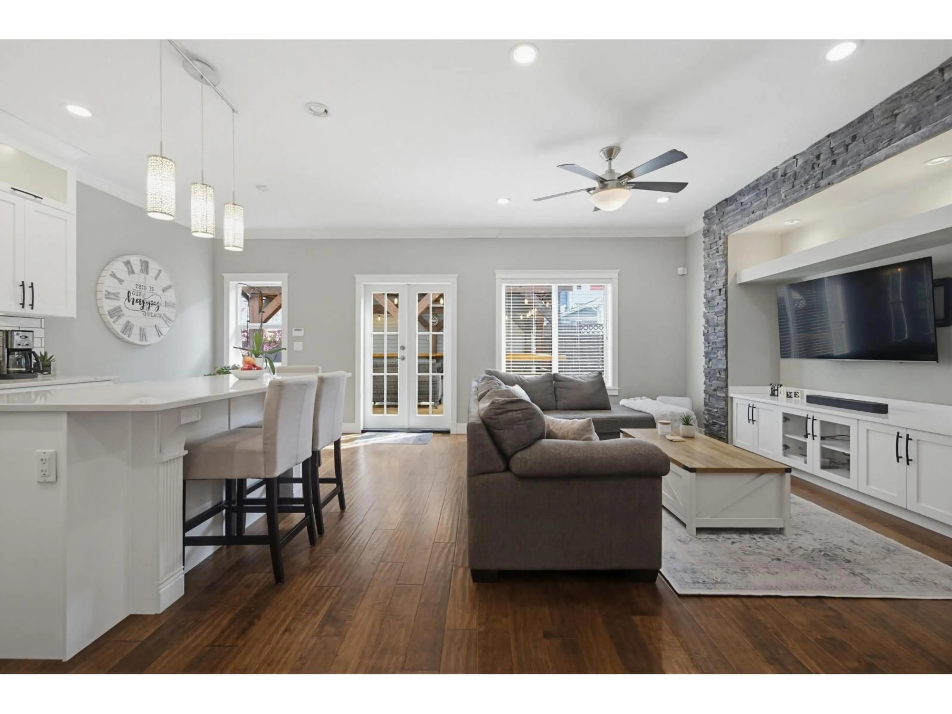 Living room with furniture, unknown for 21030 80A AVENUE, Langley British Columbia V2Y0J4
