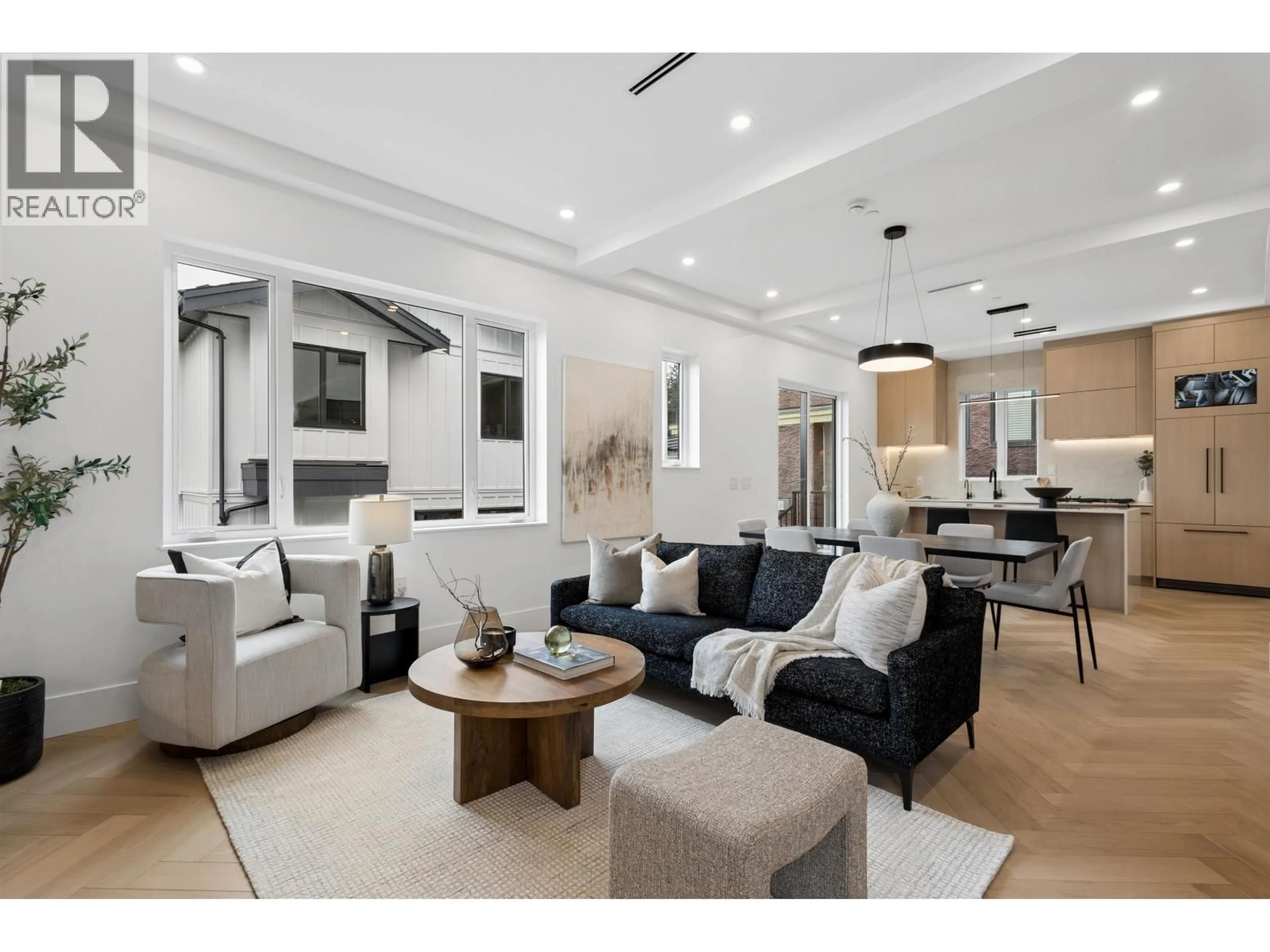 Living room with furniture, unknown for 2 - 3637 46TH AVENUE, Vancouver British Columbia V5S1B7