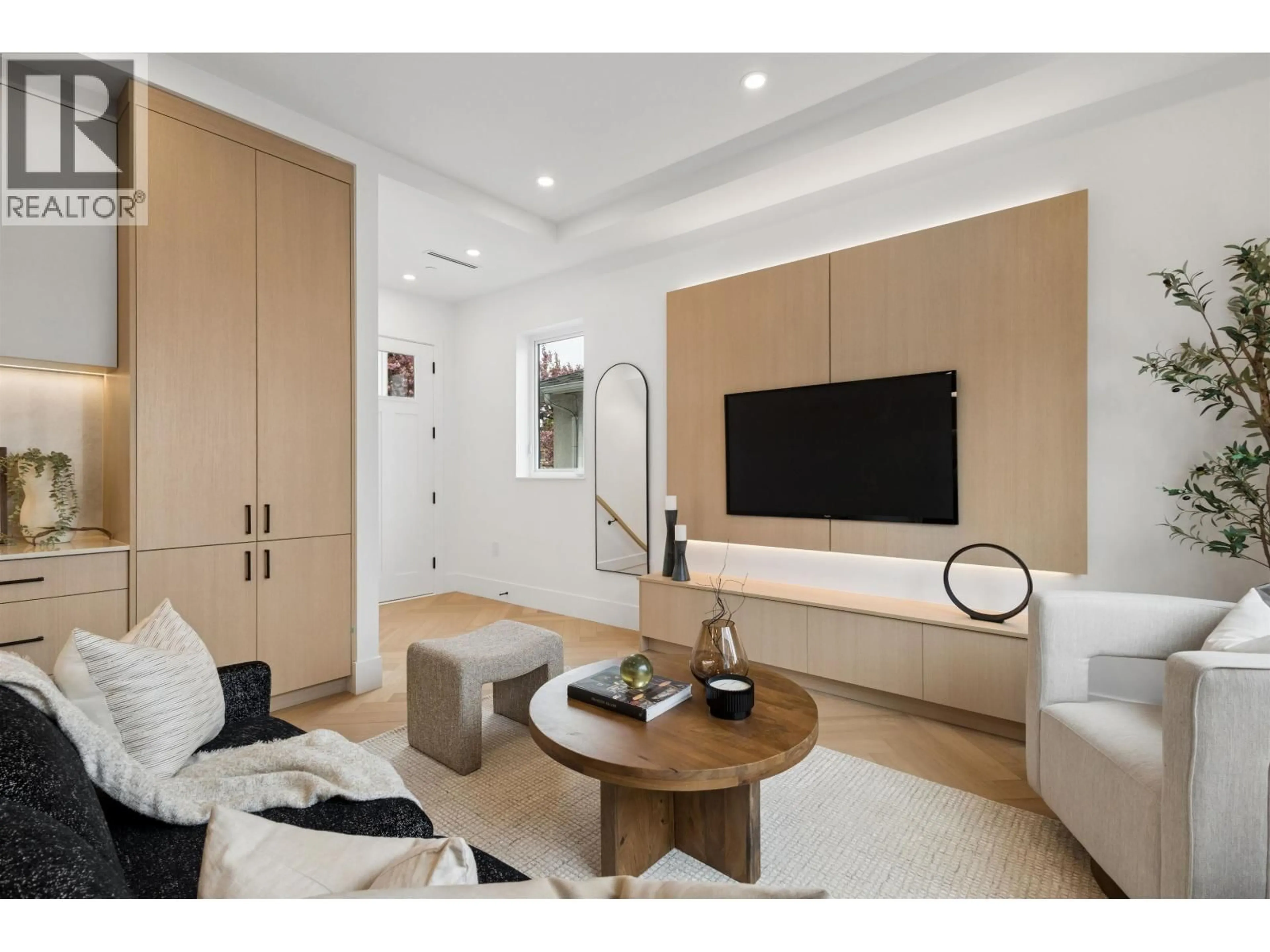 Unknown for 2 - 3637 46TH AVENUE, Vancouver British Columbia V5S1B7