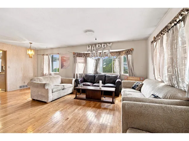 12191 101A AVENUE, Surrey 4