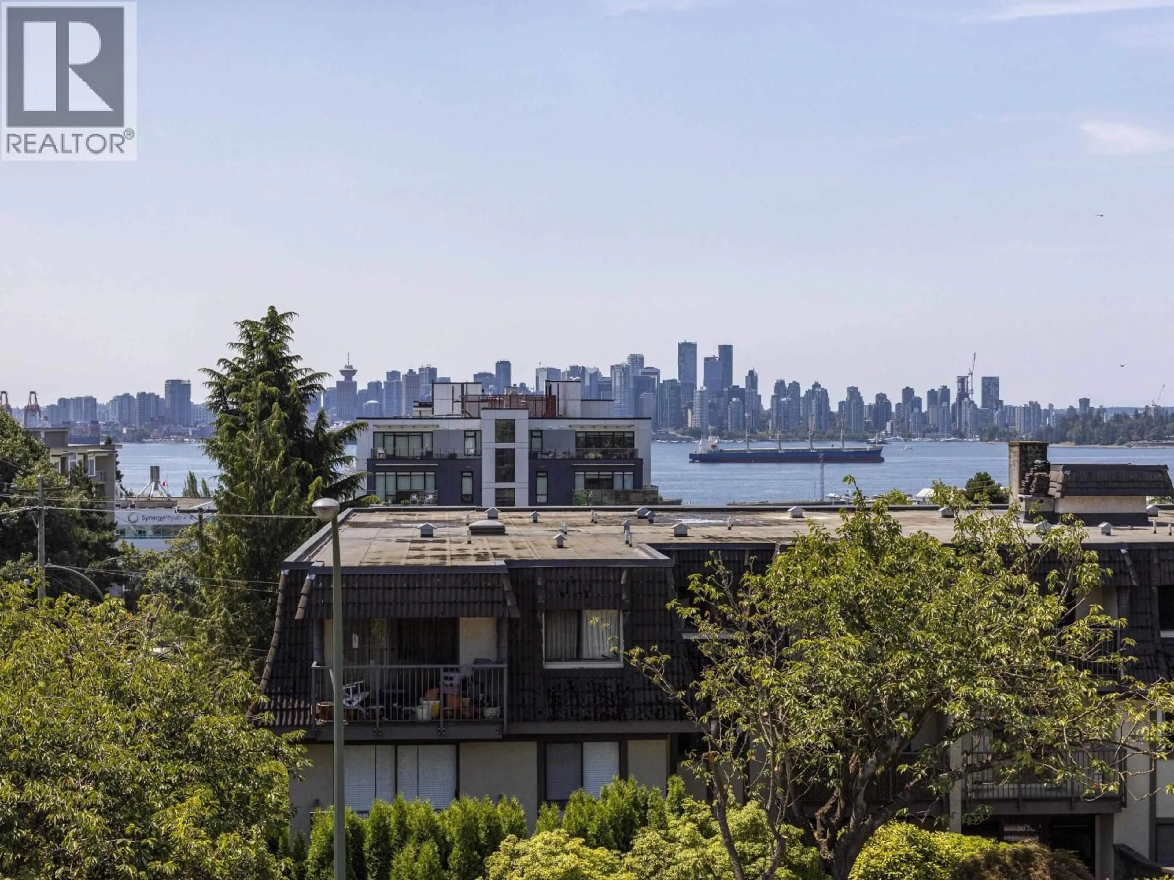 Unknown for 307 - 308 2ND STREET, North Vancouver British Columbia V7M1E1