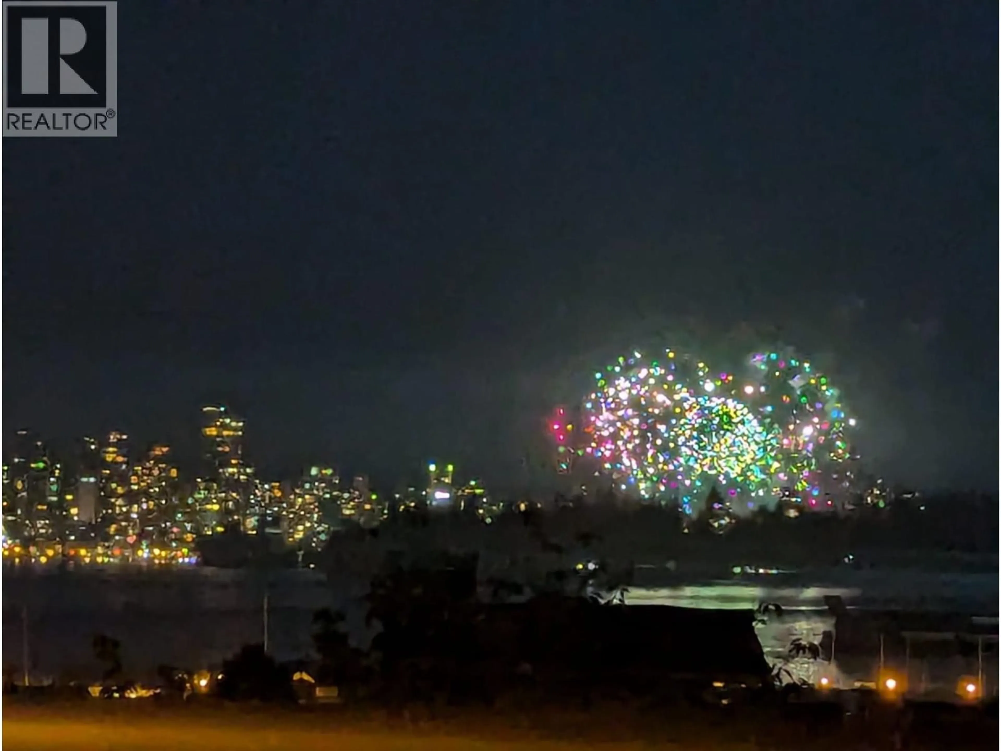 Blurry image for 307 - 308 2ND STREET, North Vancouver British Columbia V7M1E1
