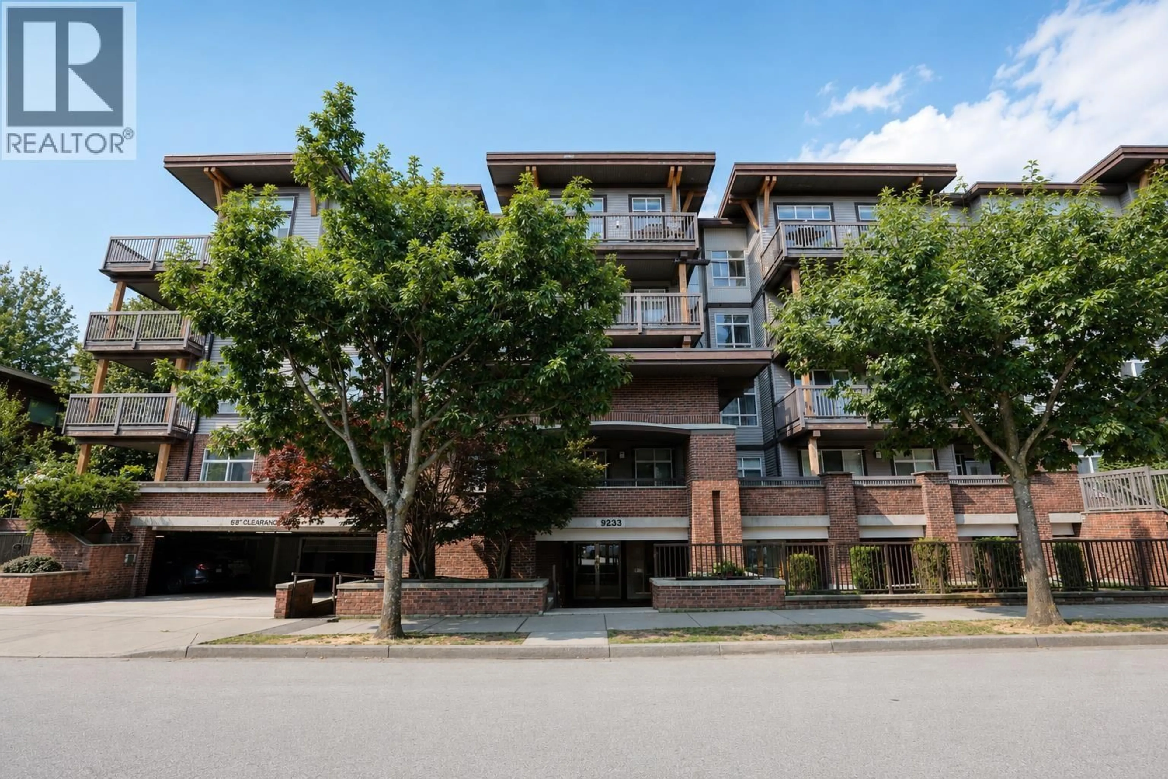 Patio, building for 322 - 9233 FERNDALE ROAD, Richmond British Columbia V6Y0B8