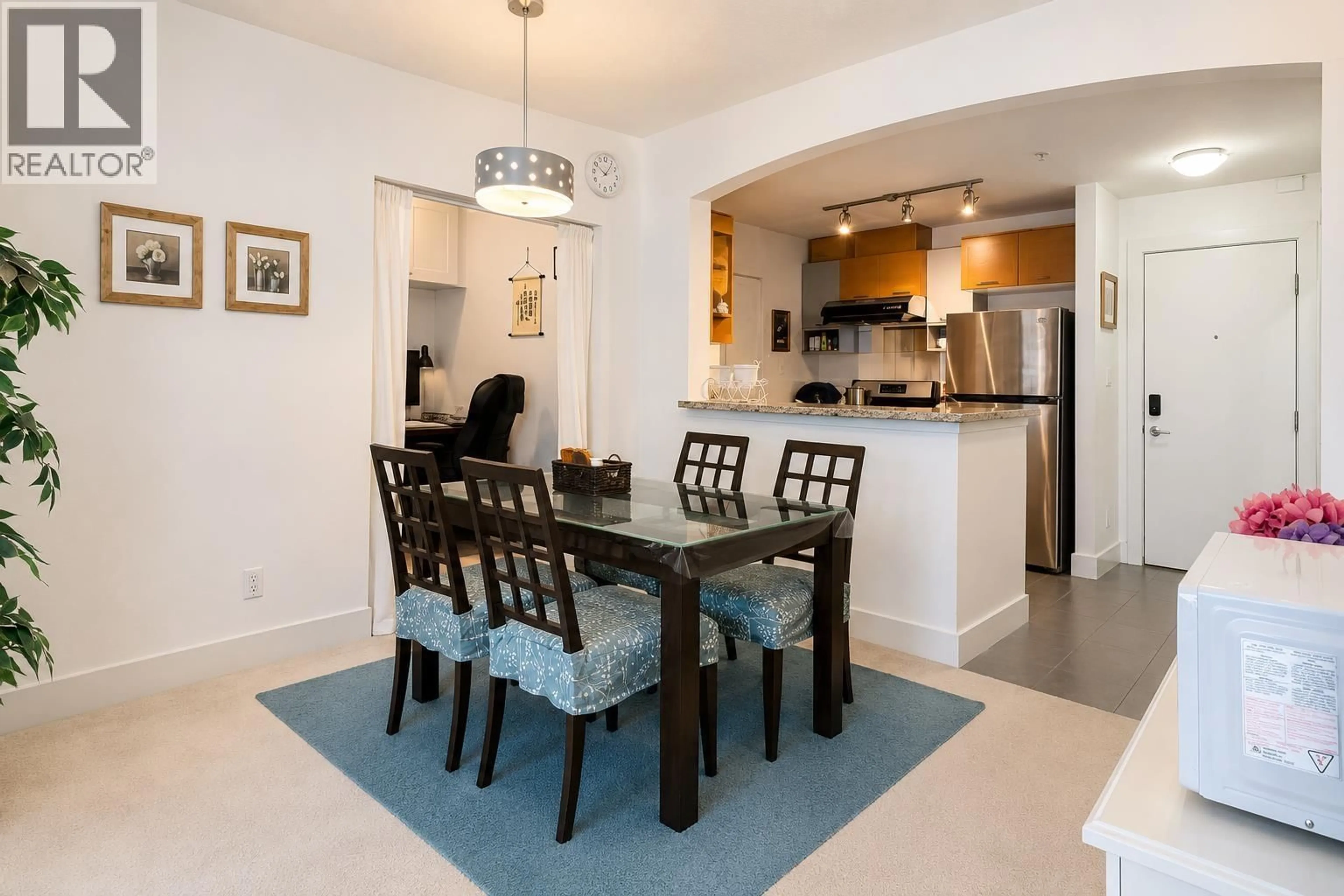 Dining room, ceramic/tile floor for 322 - 9233 FERNDALE ROAD, Richmond British Columbia V6Y0B8