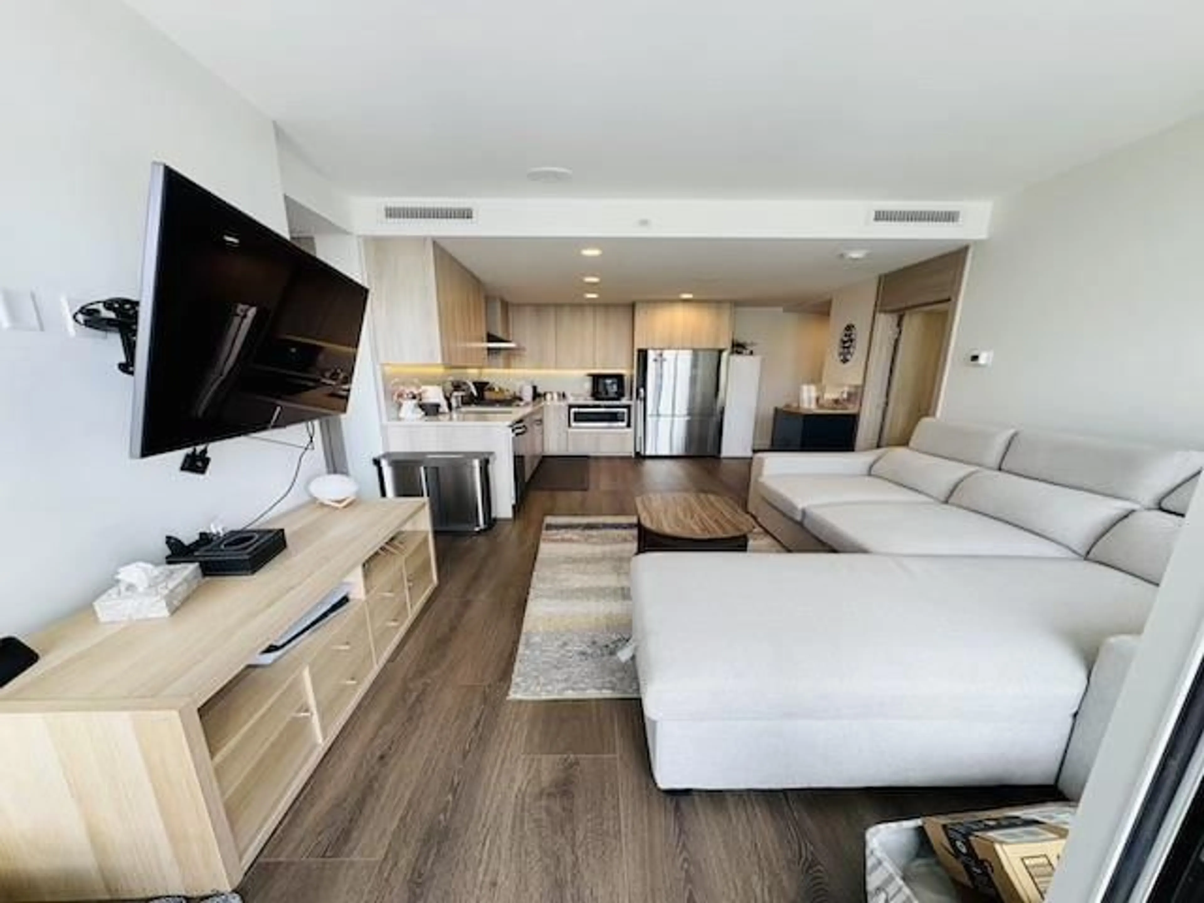 Unknown for 1905 - 10750 135A STREET, Surrey British Columbia V3T4E2
