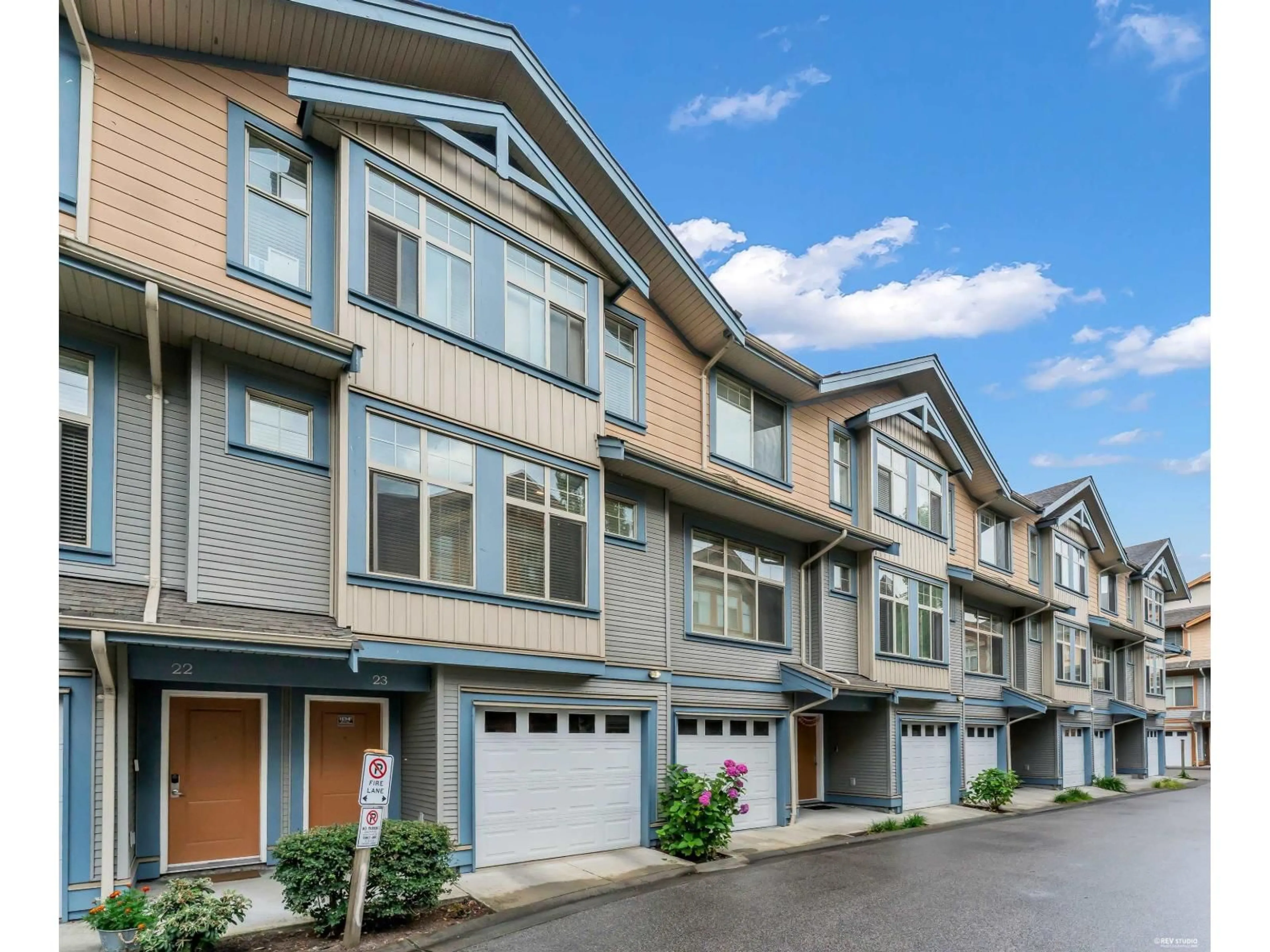 Home with vinyl exterior material, street for 23 - 12036 66 AVENUE, Surrey British Columbia V3W3M2