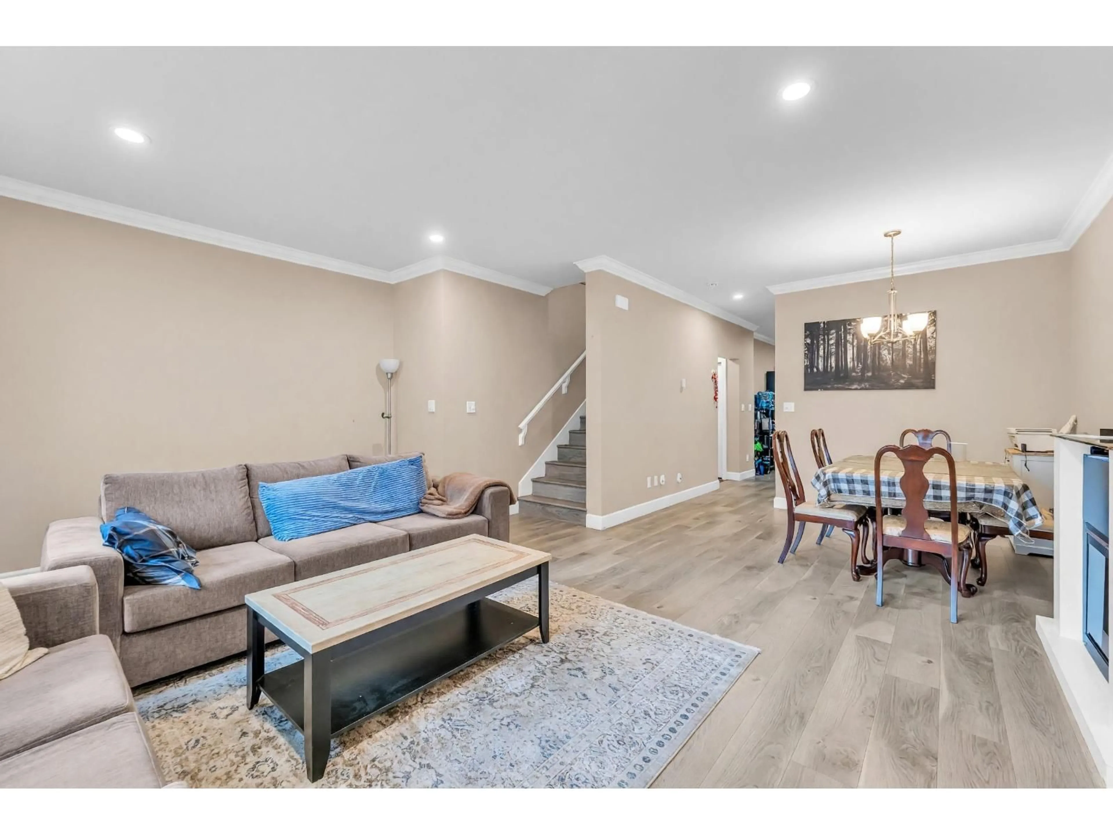 Living room with furniture, unknown for 23 - 12036 66 AVENUE, Surrey British Columbia V3W3M2