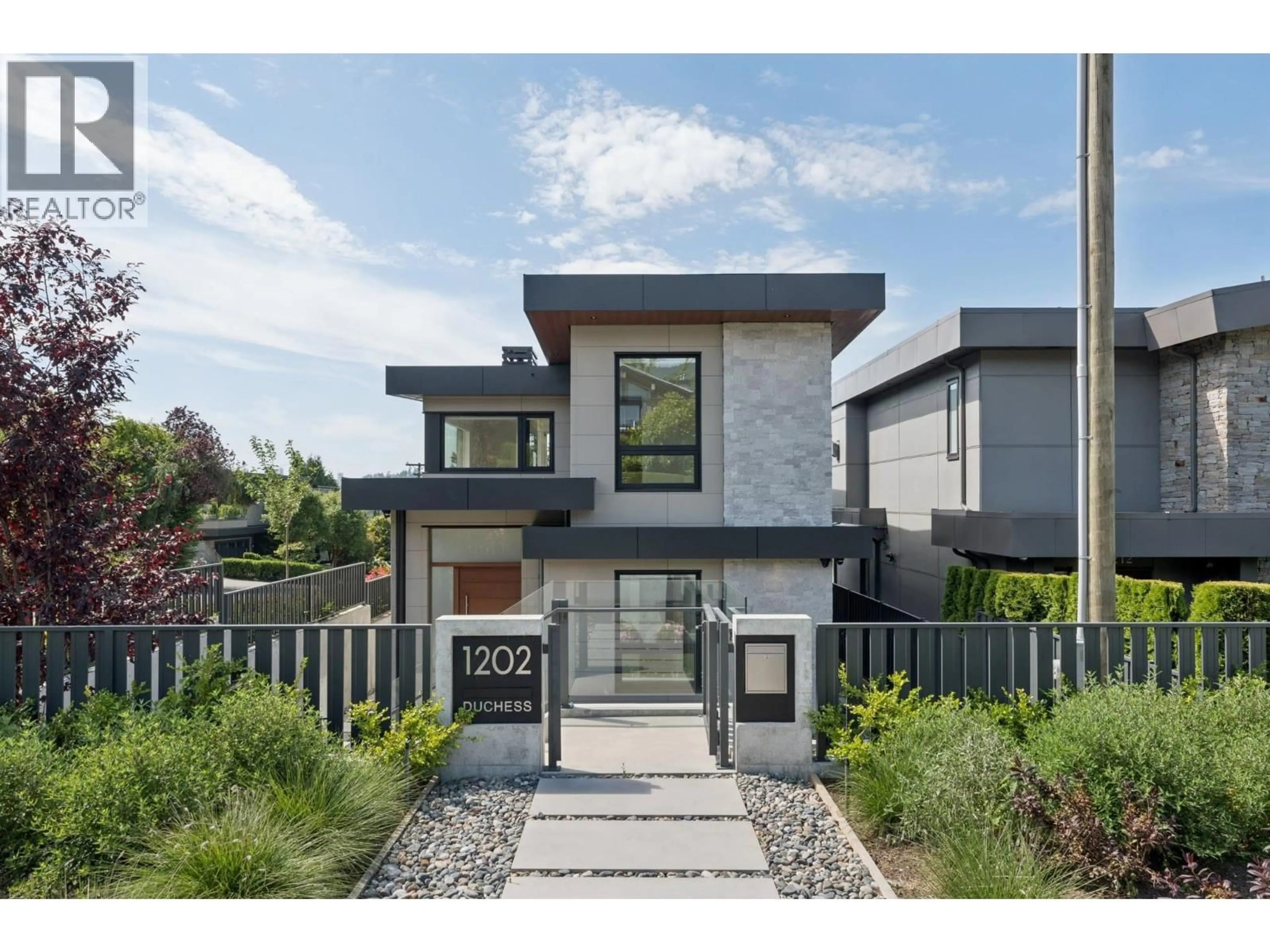 Home with brick exterior material, street for 1202 DUCHESS AVENUE, West Vancouver British Columbia V7T1H4