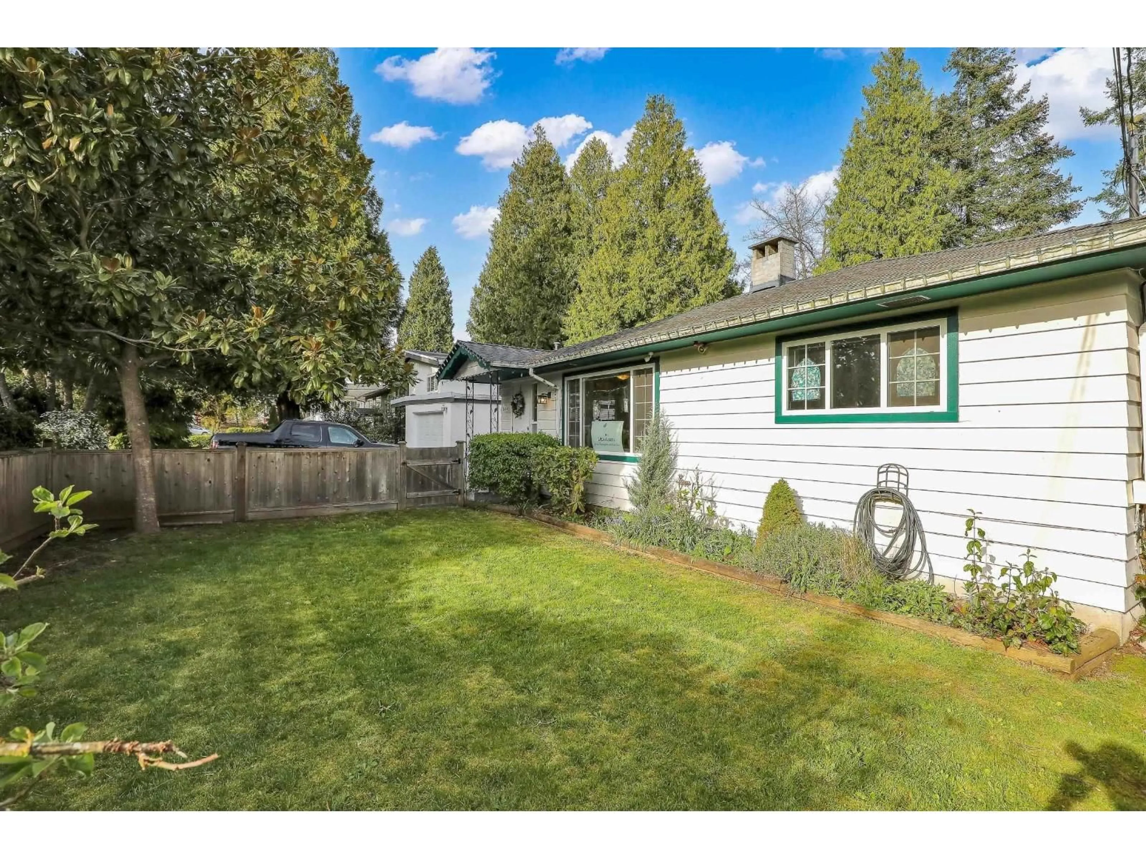 Unknown for 1554 STEVENS STREET, White Rock British Columbia V4B4Y5