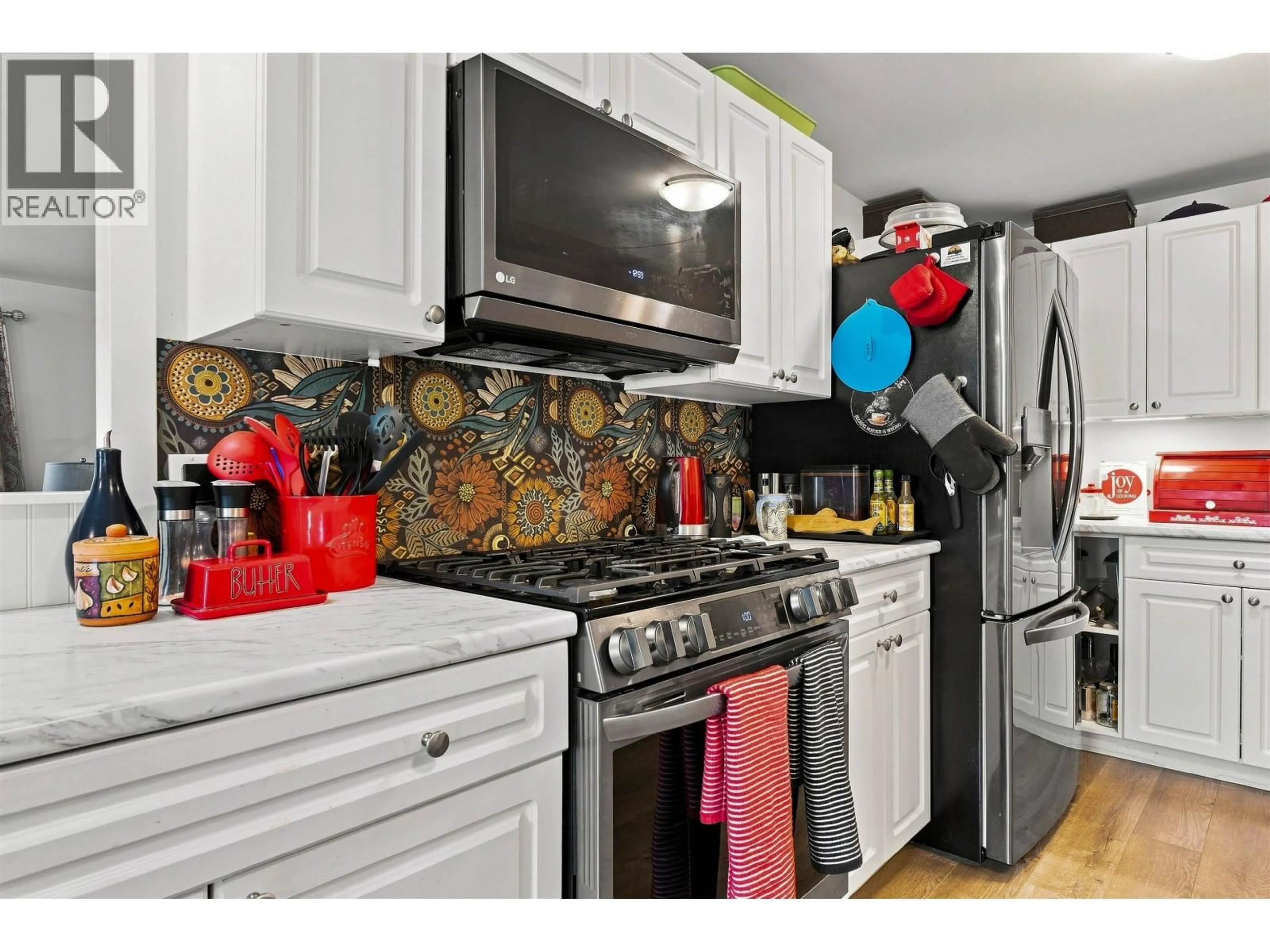 Standard kitchen, unknown for 2945 THORNHILL STREET, Terrace British Columbia V8G5A1