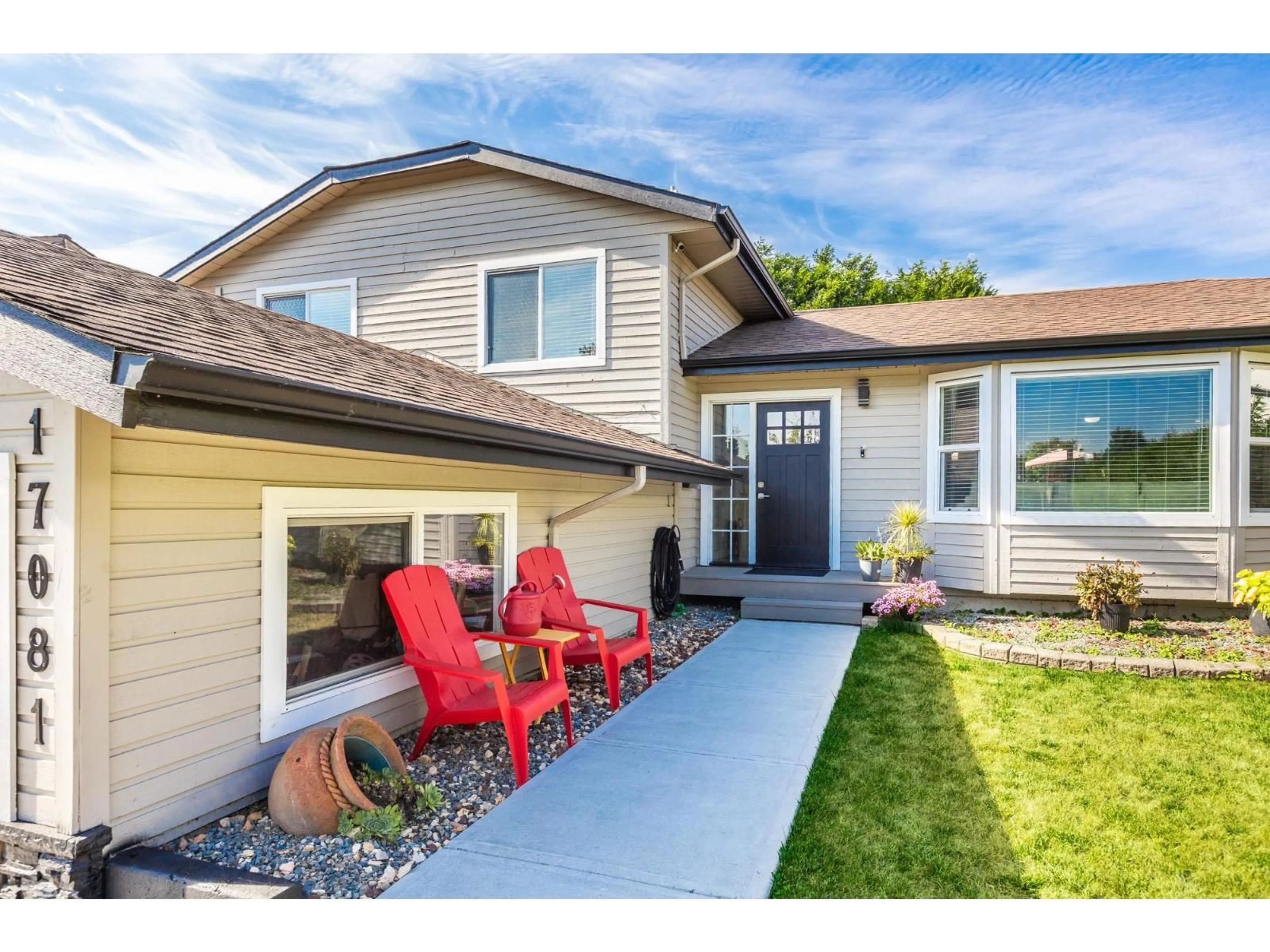 Home with vinyl exterior material, unknown for 17081 60A AVENUE, Surrey British Columbia V3S6A7