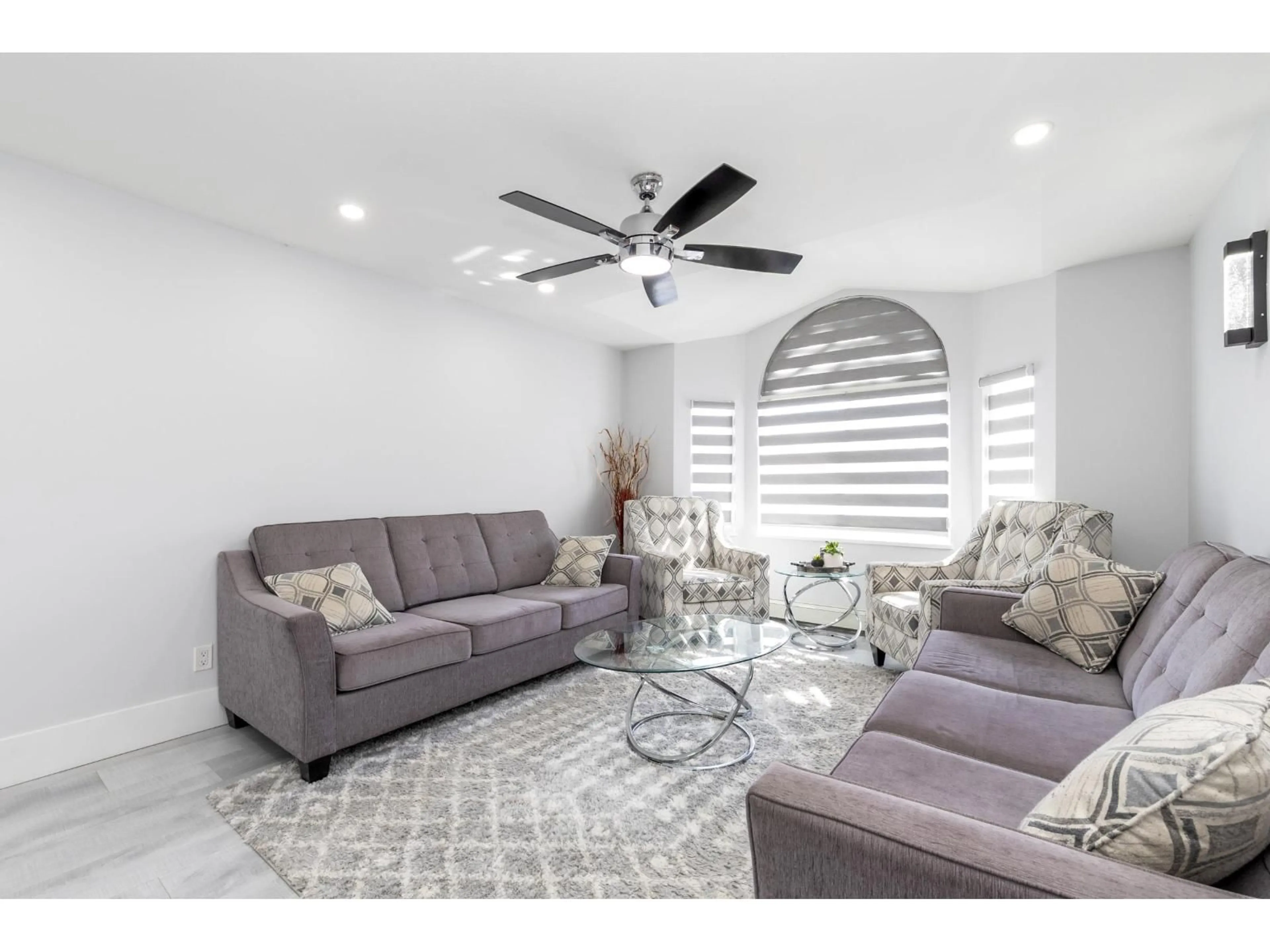 Living room with furniture, ceramic/tile floor for 9057 142A STREET, Surrey British Columbia V3V7X9