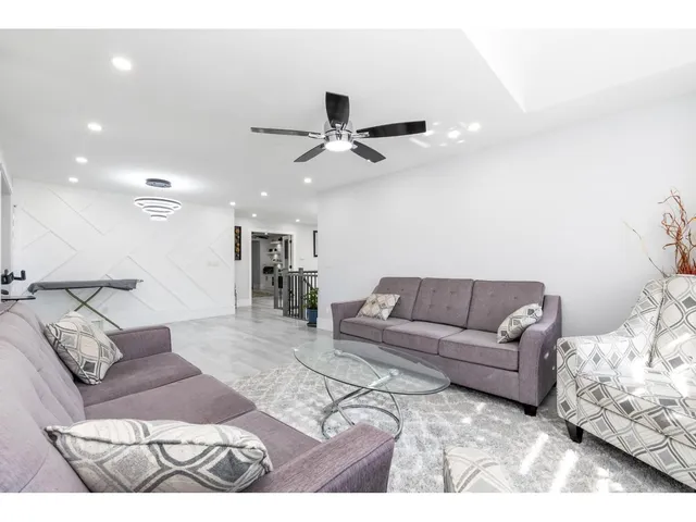 9057 142A STREET, Surrey 5