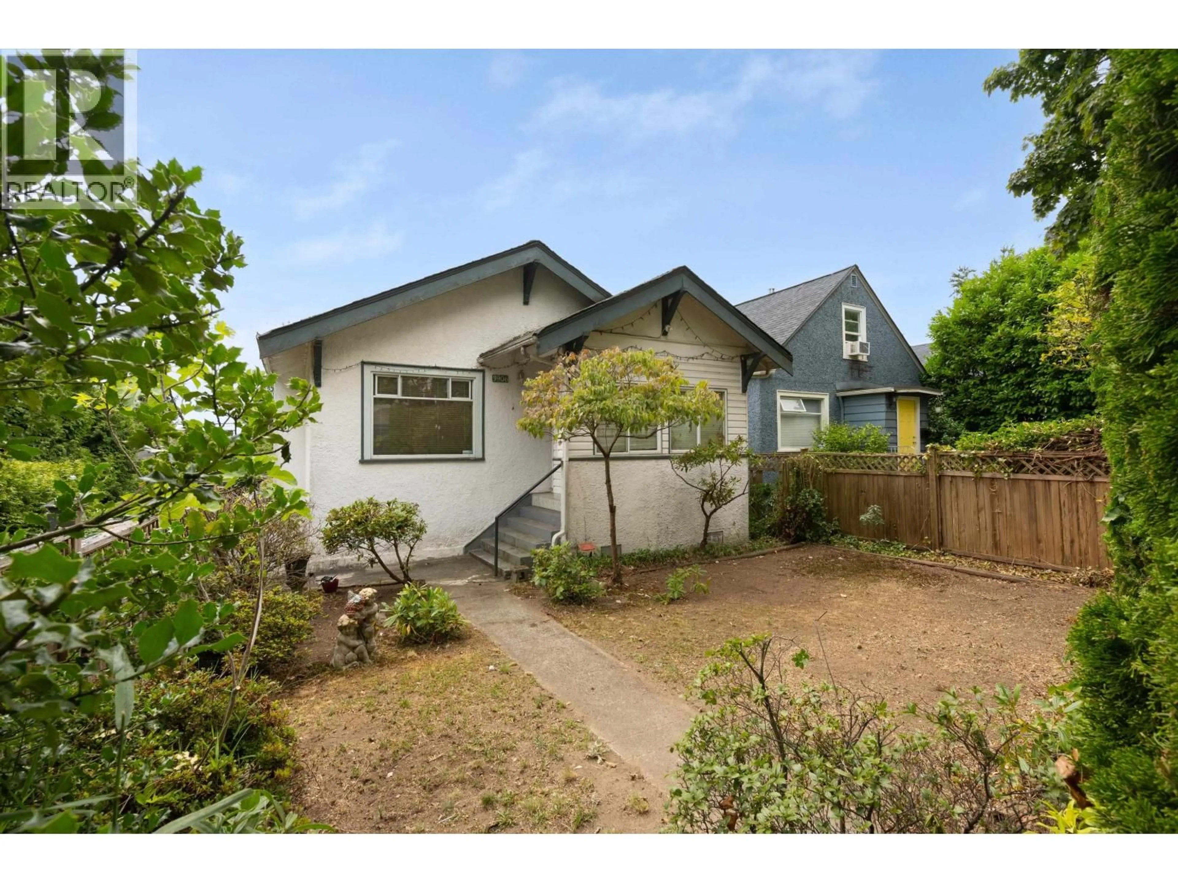 A pic from outside/outdoor area/front of a property/back of a property/a pic from drone, street for 3906 PENDER STREET, Burnaby British Columbia V5C2L6