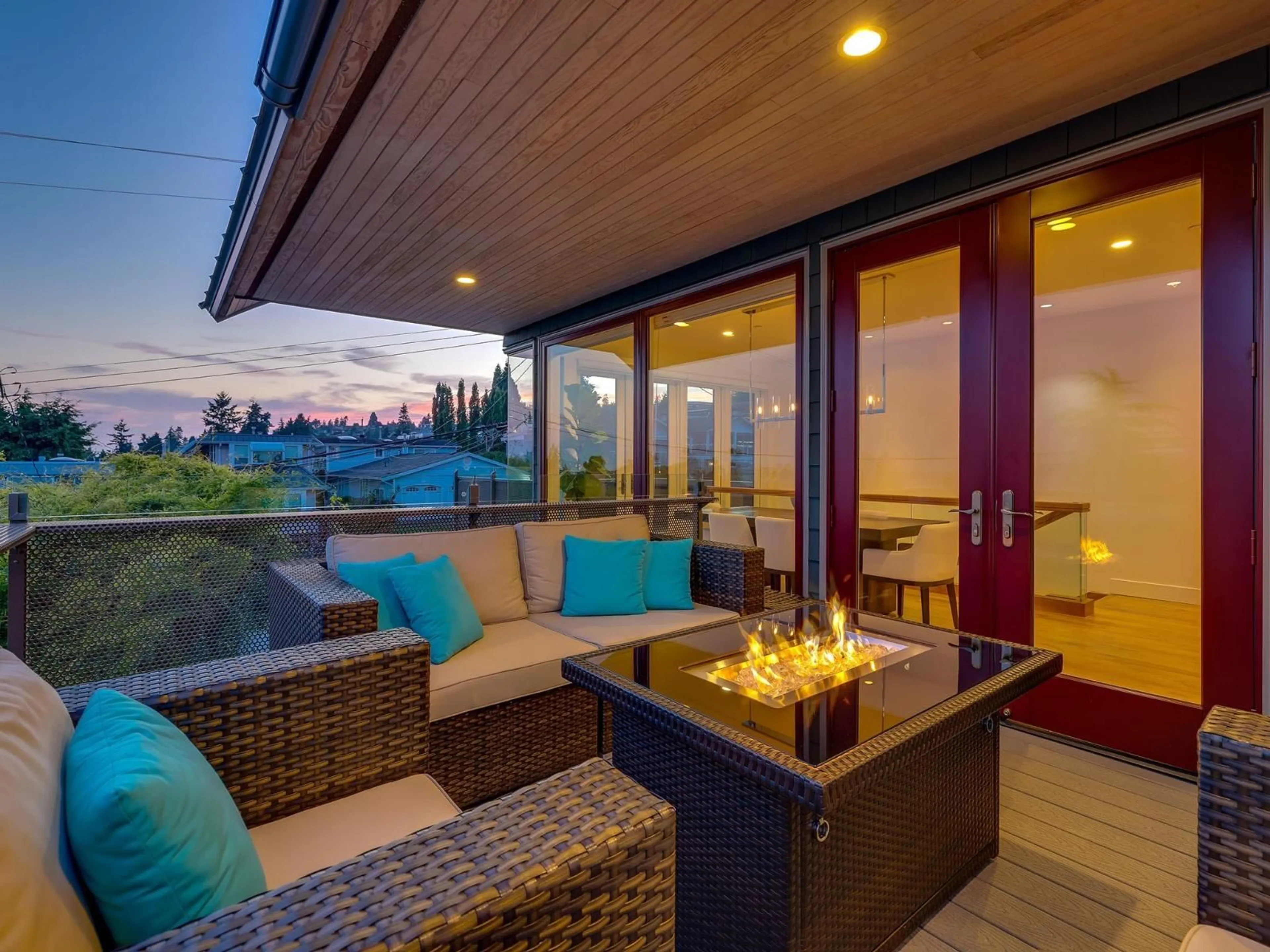 Patio, water/lake/river/ocean view for 942 KEIL STREET, White Rock British Columbia V4B4V7