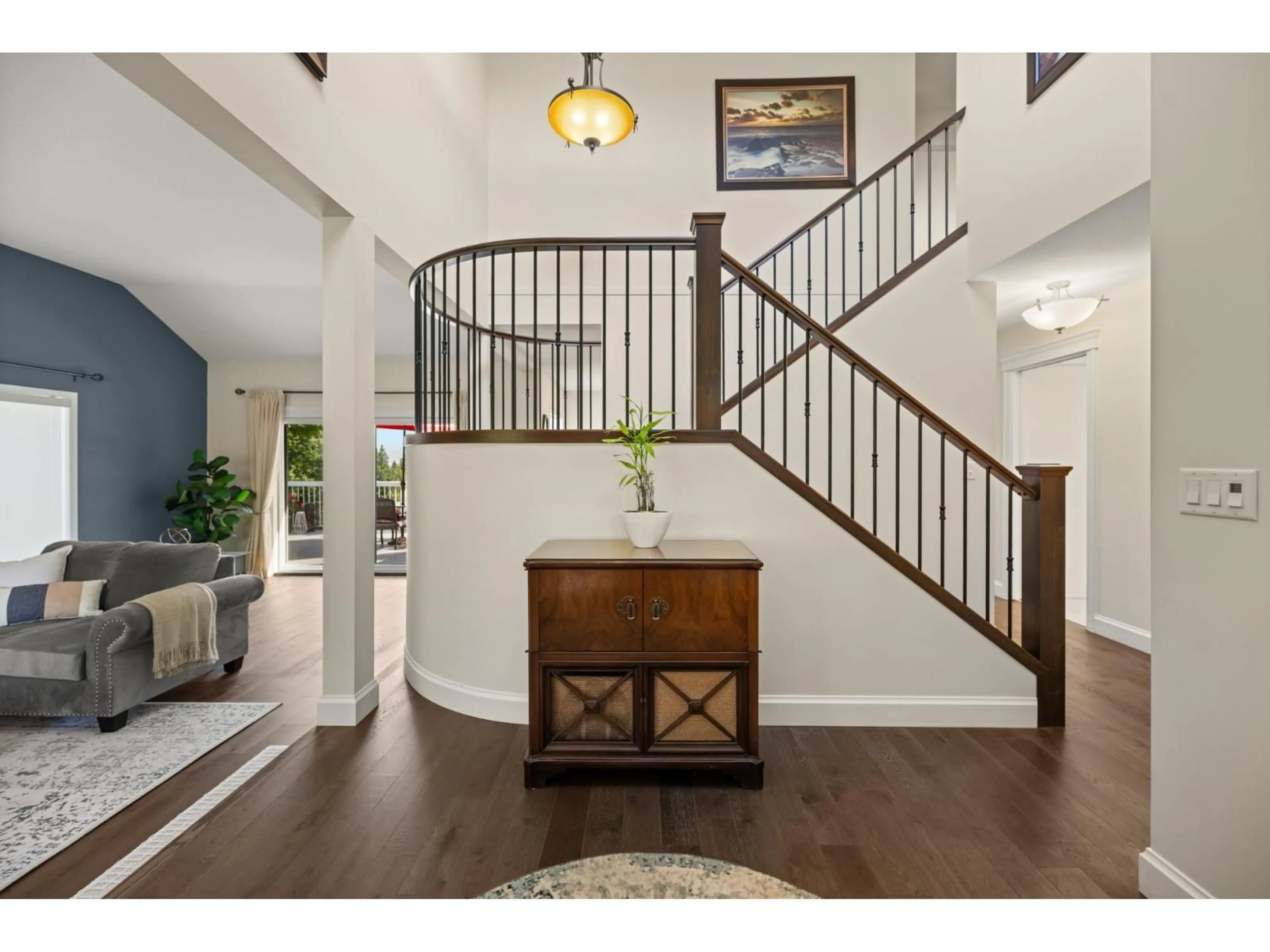 Indoor entryway for 2312 HAMPSHIRE PLACE, Abbotsford British Columbia V2S6N4