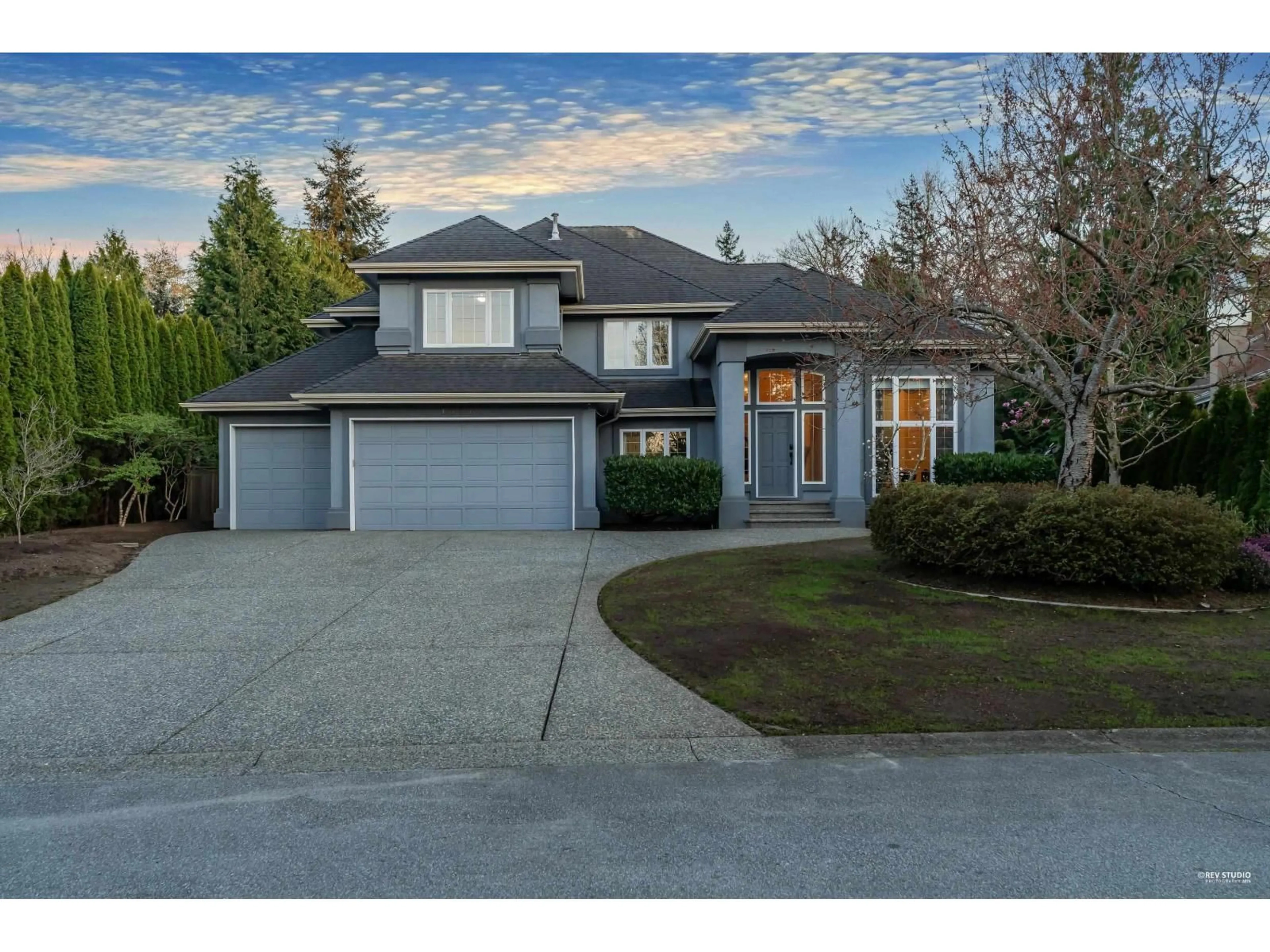 Unknown for 13572 22A AVENUE, Surrey British Columbia V4A9V2