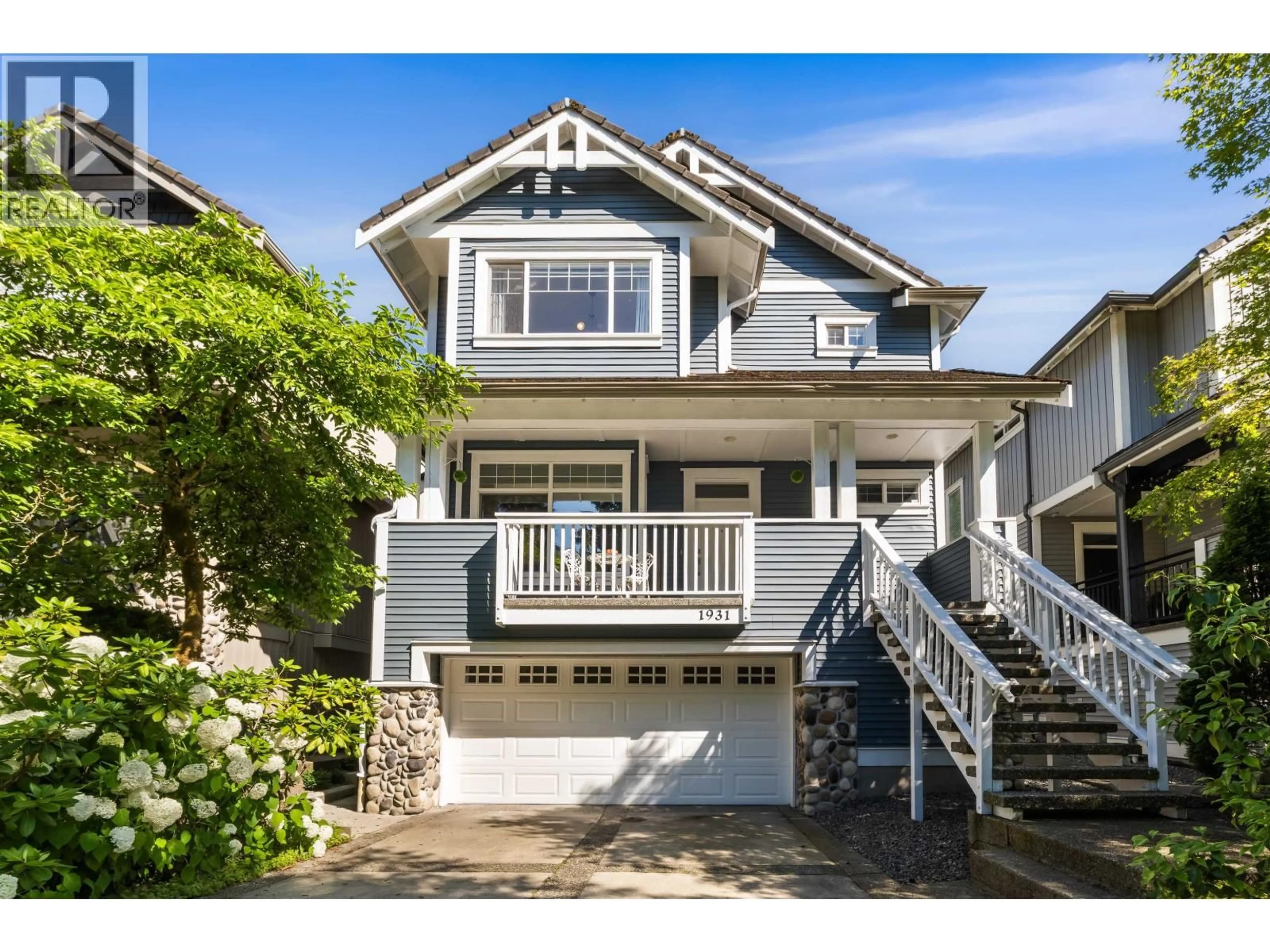 Home with vinyl exterior material, street for 1931 PARKWAY BOULEVARD, Coquitlam British Columbia V3E3L5