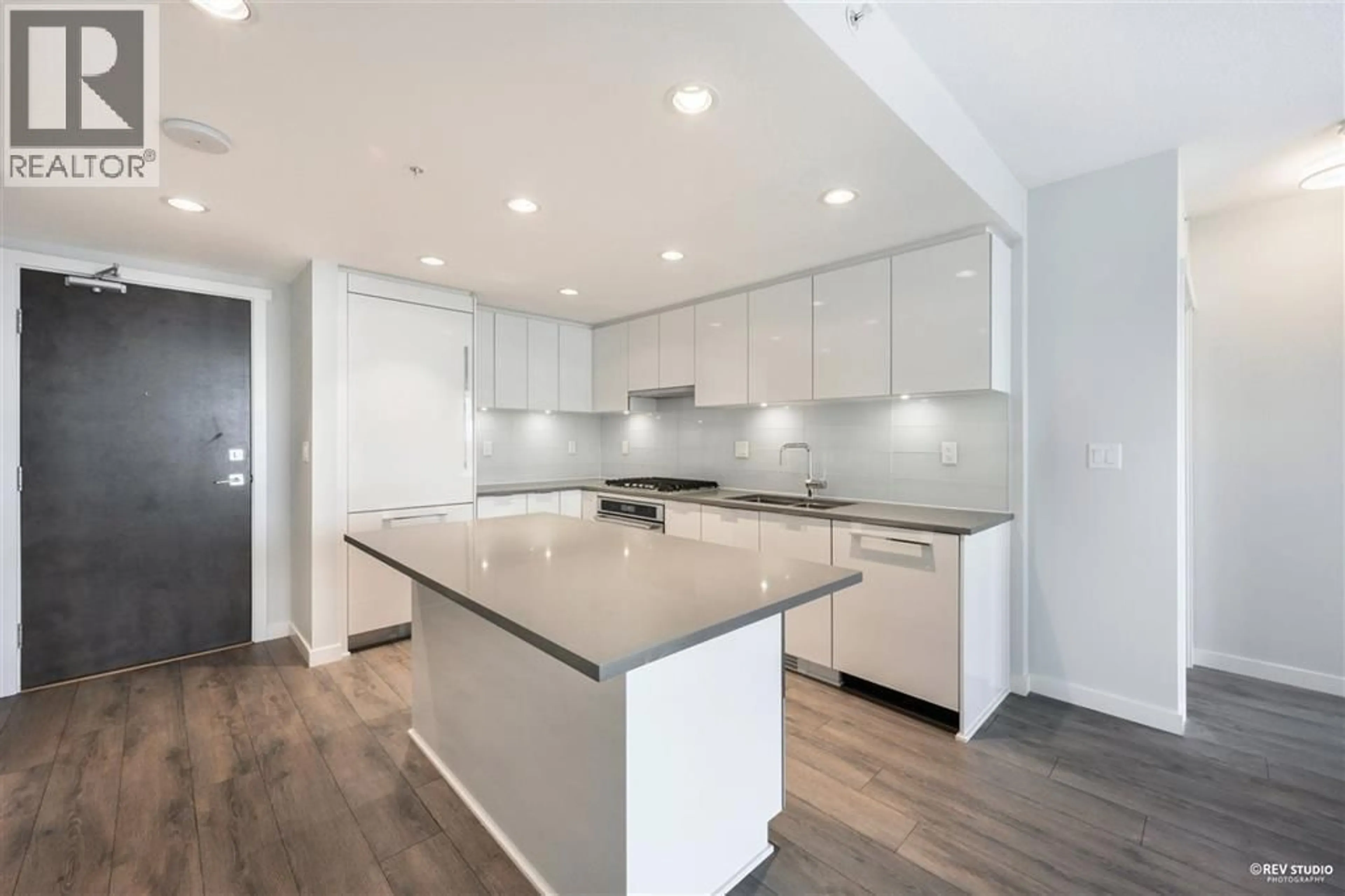 Open concept kitchen, unknown for 2005 - 2388 MADISON AVENUE, Burnaby British Columbia V5C0K8