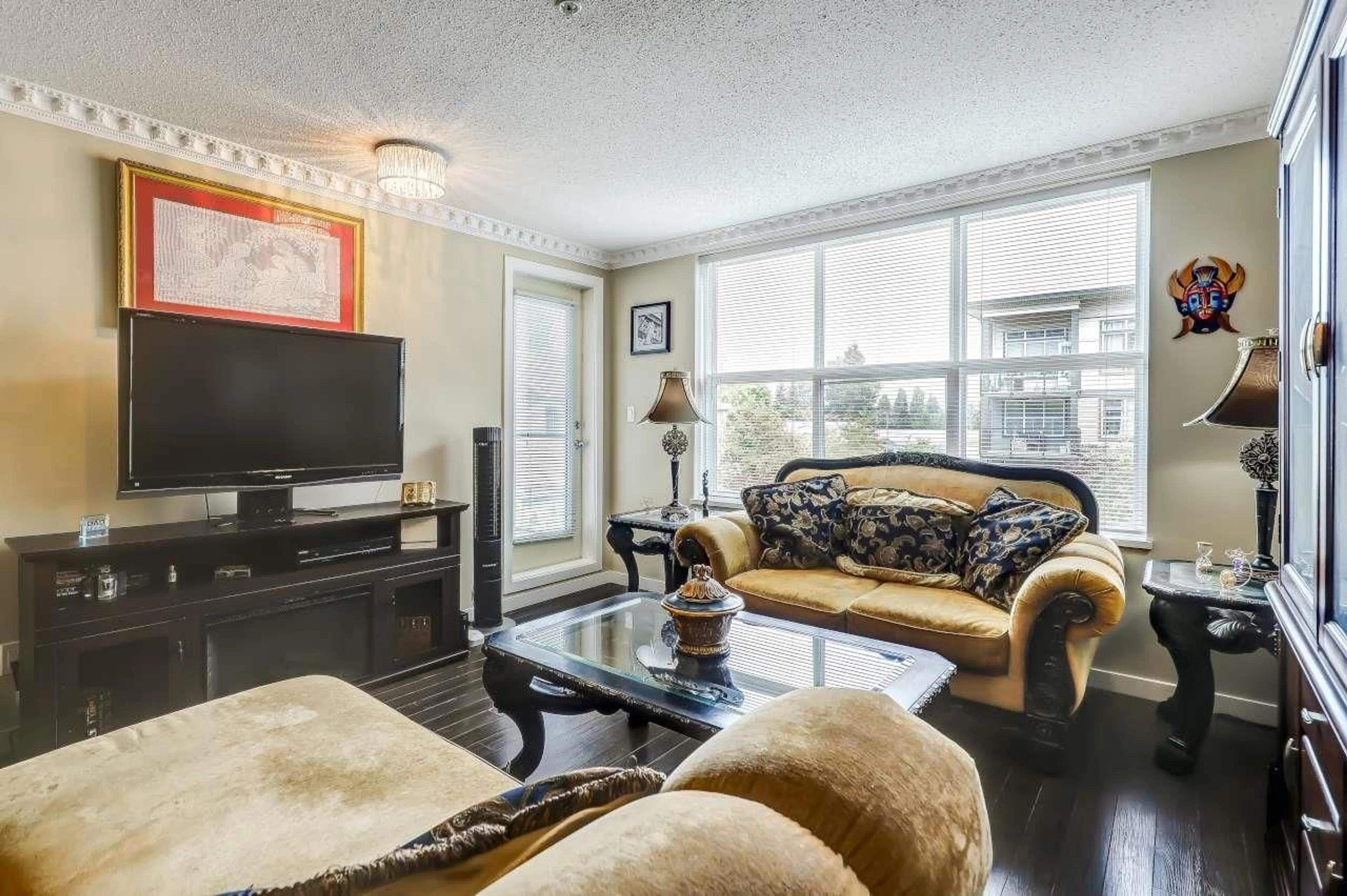 Living room with furniture, unknown for 324 - 10707 139 STREET, Surrey British Columbia V3T0B2