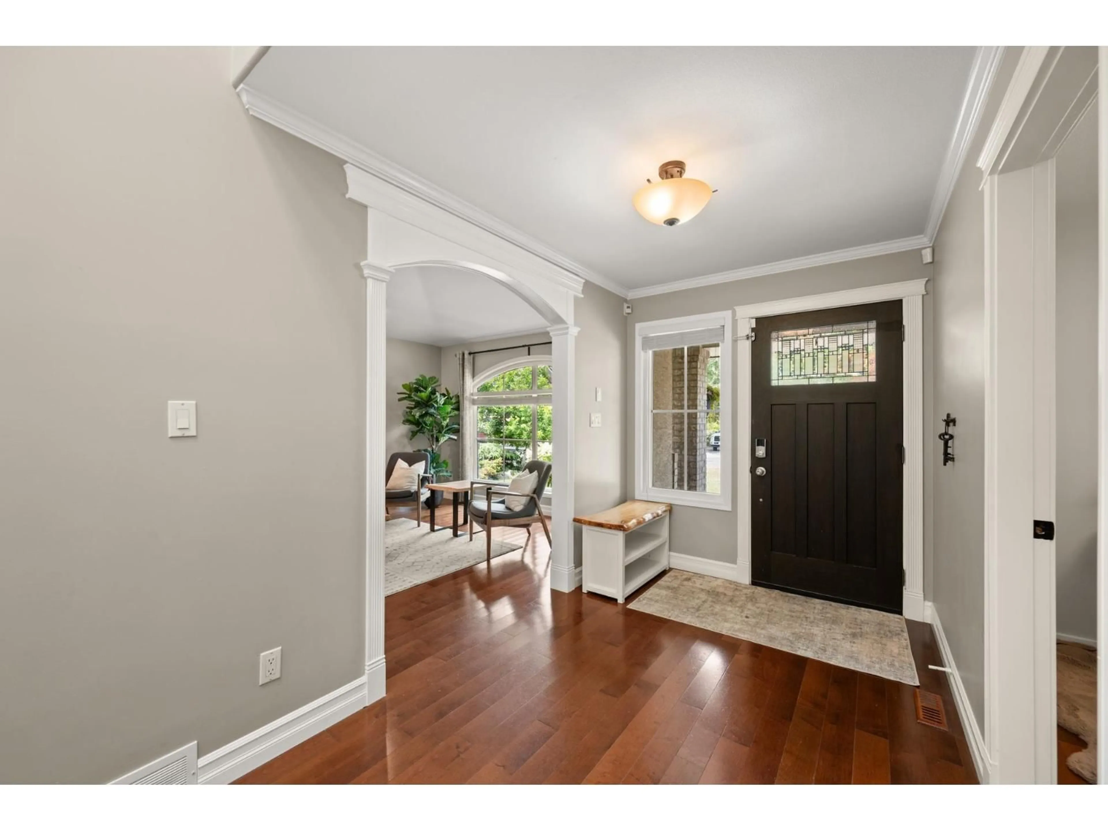 Indoor entryway for 22139 44A AVENUE, Langley British Columbia V2Z1B6