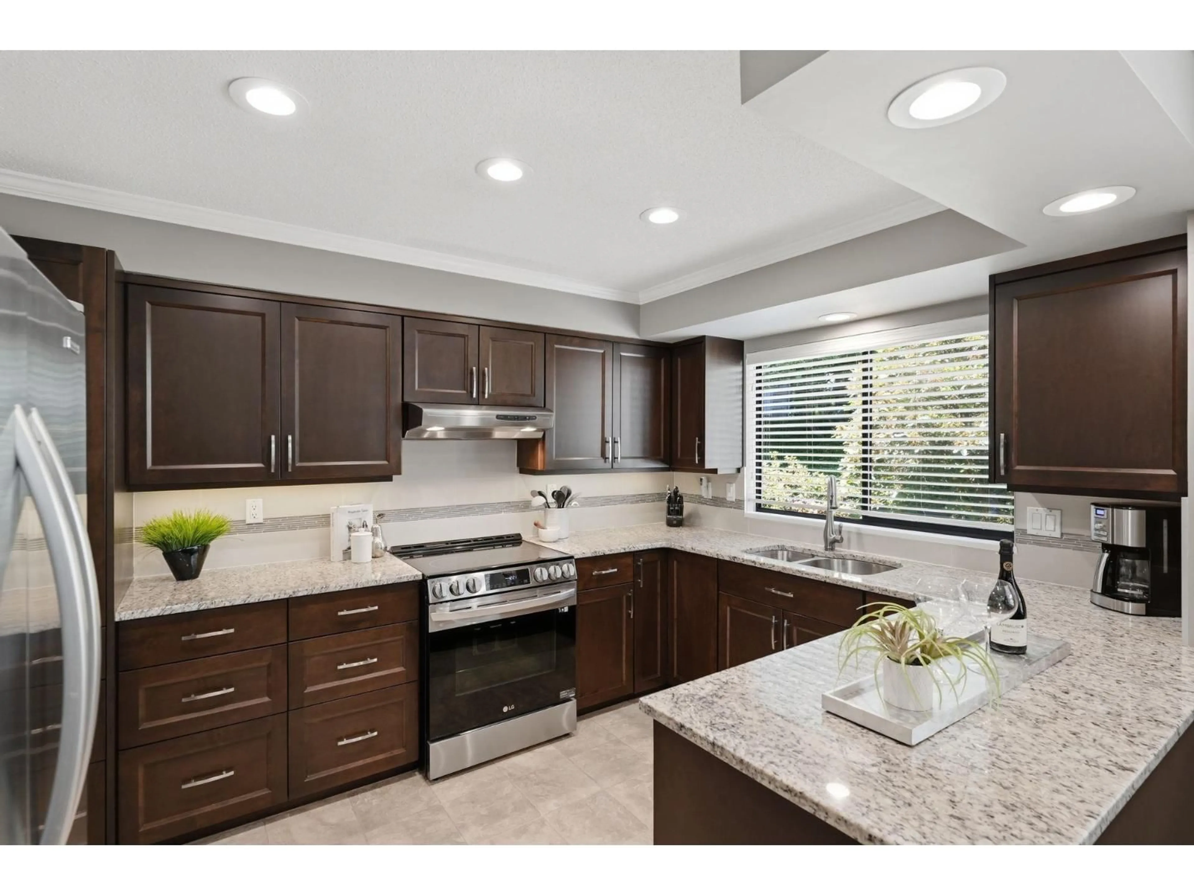 Contemporary kitchen, ceramic/tile floor for 6723 NORTHVIEW PLACE, Delta British Columbia V4E2N8