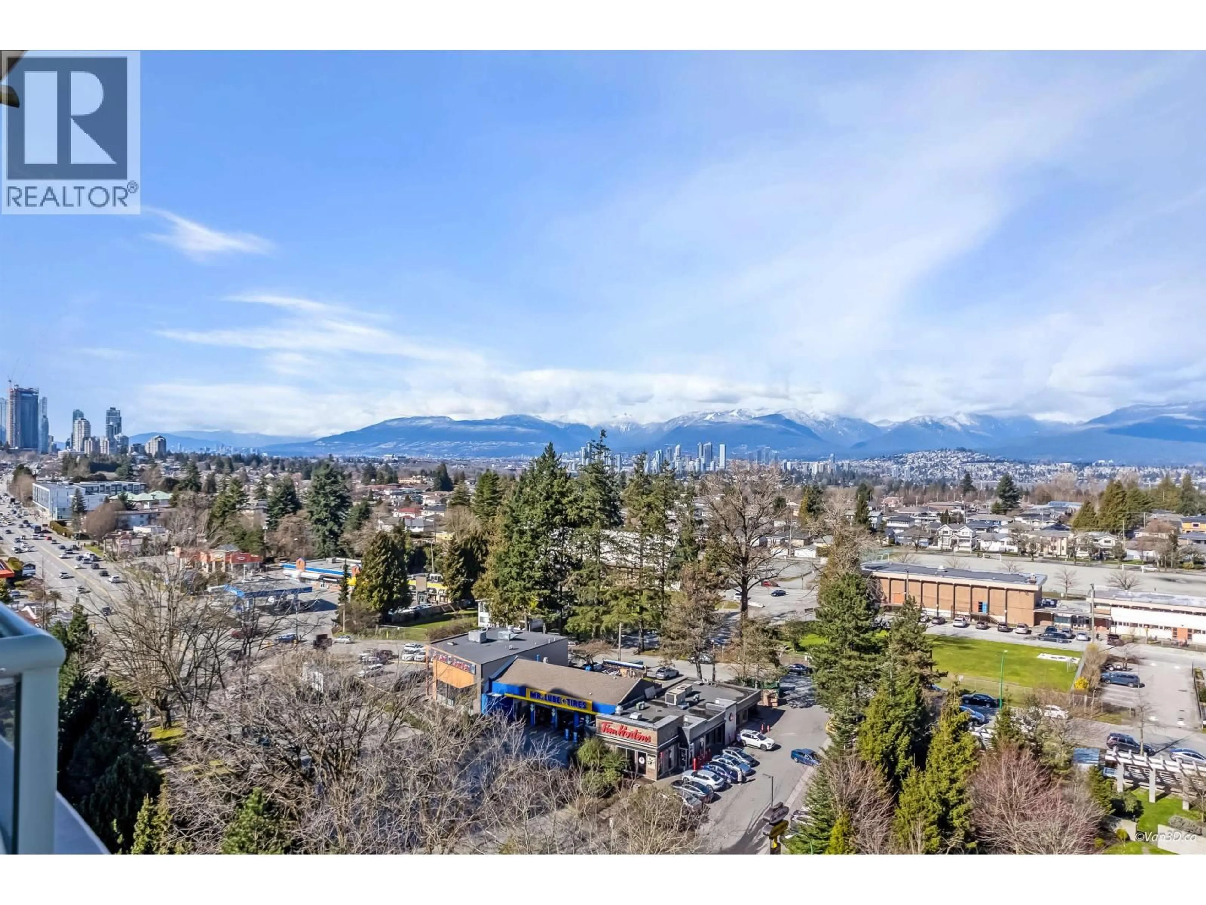 A pic from outside/outdoor area/front of a property/back of a property/a pic from drone, mountain view for 1501 - 6659 SOUTHOAKS CRESCENT, Burnaby British Columbia V5E4M9