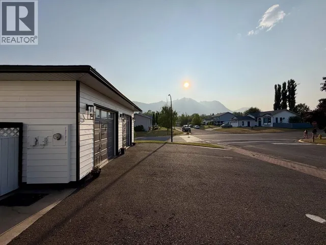 1411 DRIFTWOOD CRESCENT, Smithers 4
