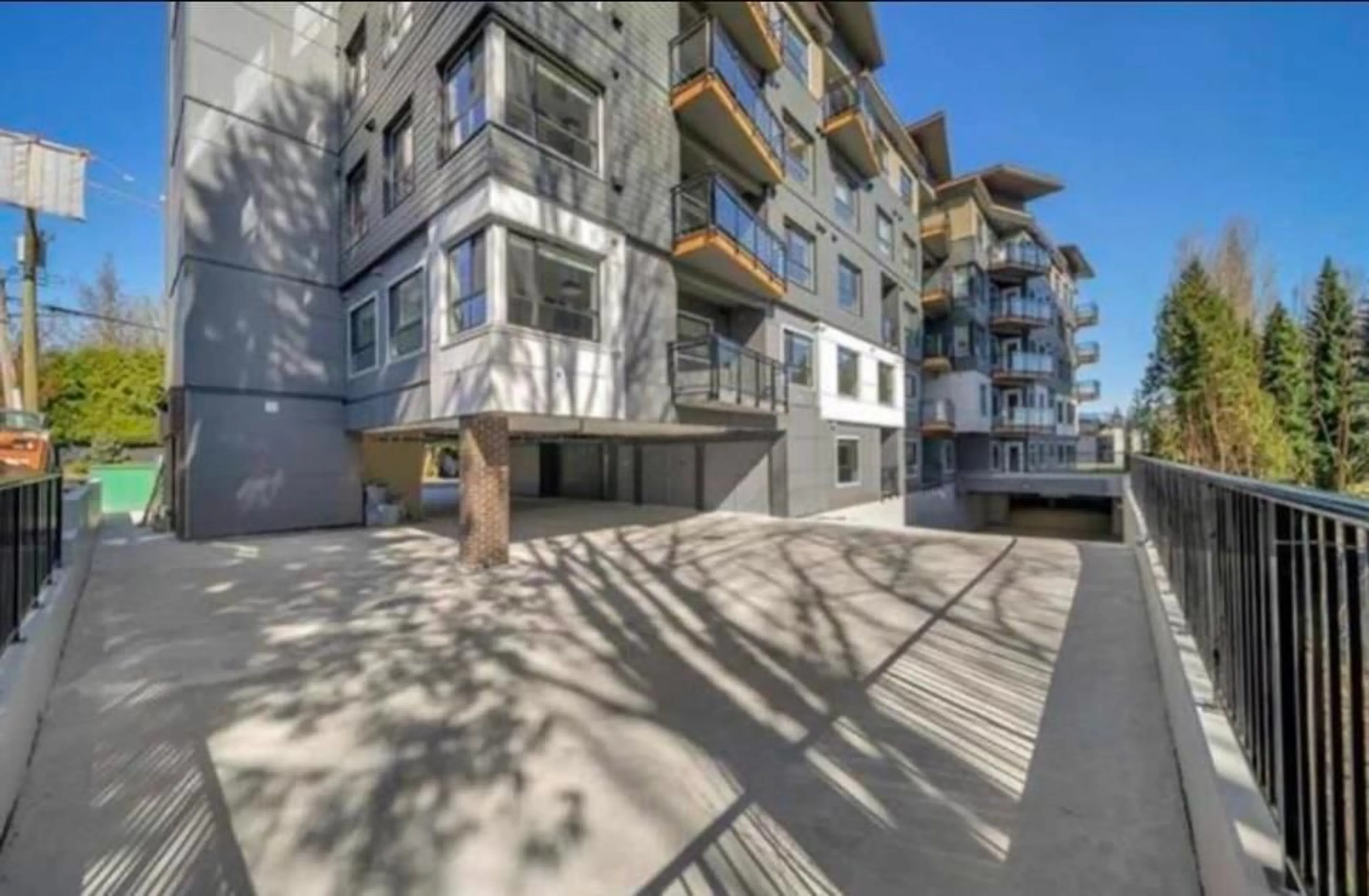 A pic from outside/outdoor area/front of a property/back of a property/a pic from drone, unknown for 106 - 33568 GEORGE FERGUSON WAY, Abbotsford British Columbia V2S2L8