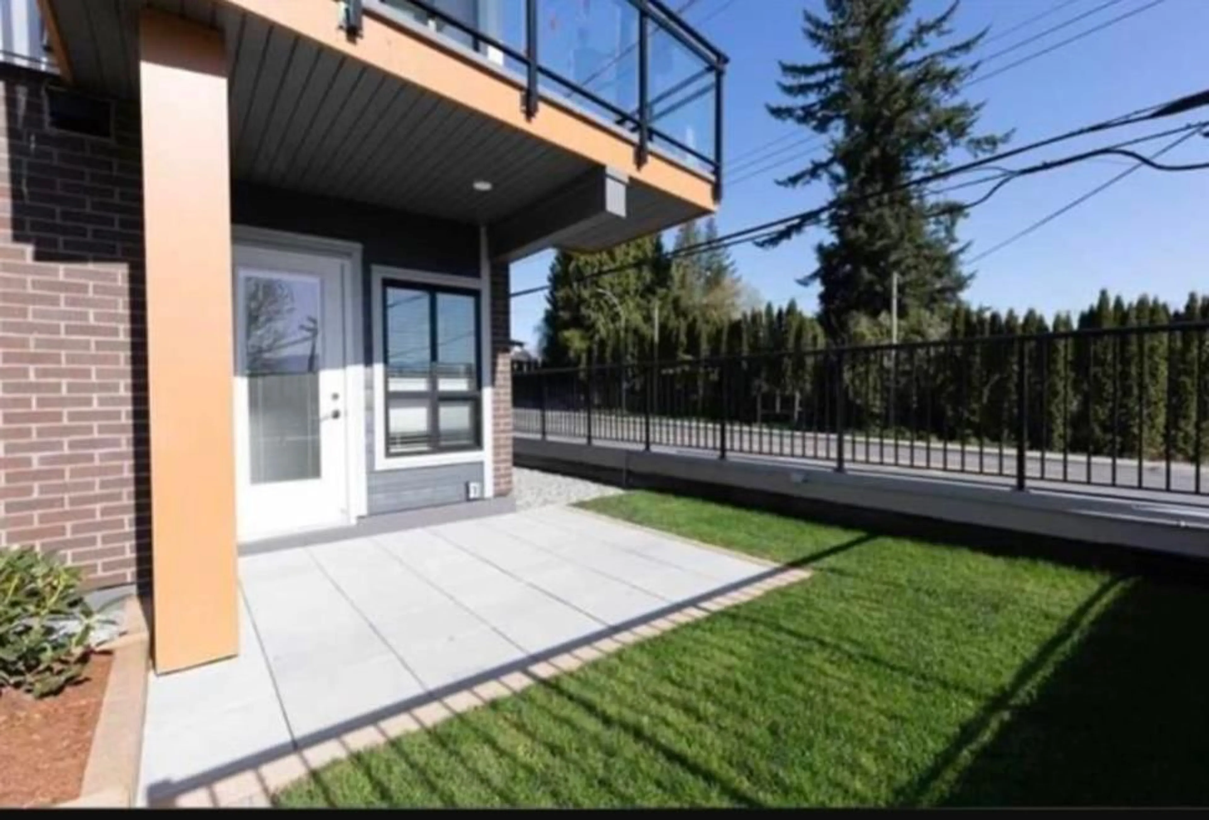 Patio, street for 106 - 33568 GEORGE FERGUSON WAY, Abbotsford British Columbia V2S2L8