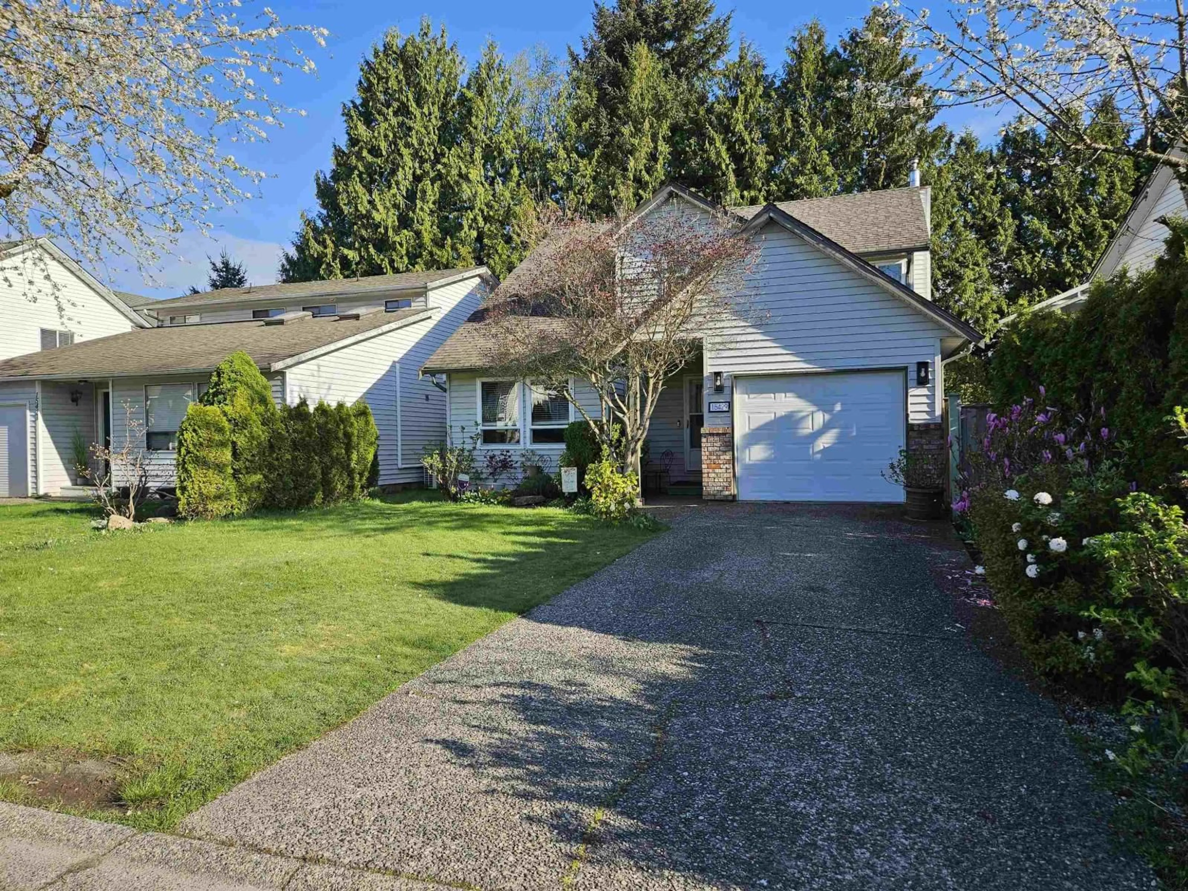 Unknown for 15429 90 AVENUE, Surrey British Columbia V3R9J5