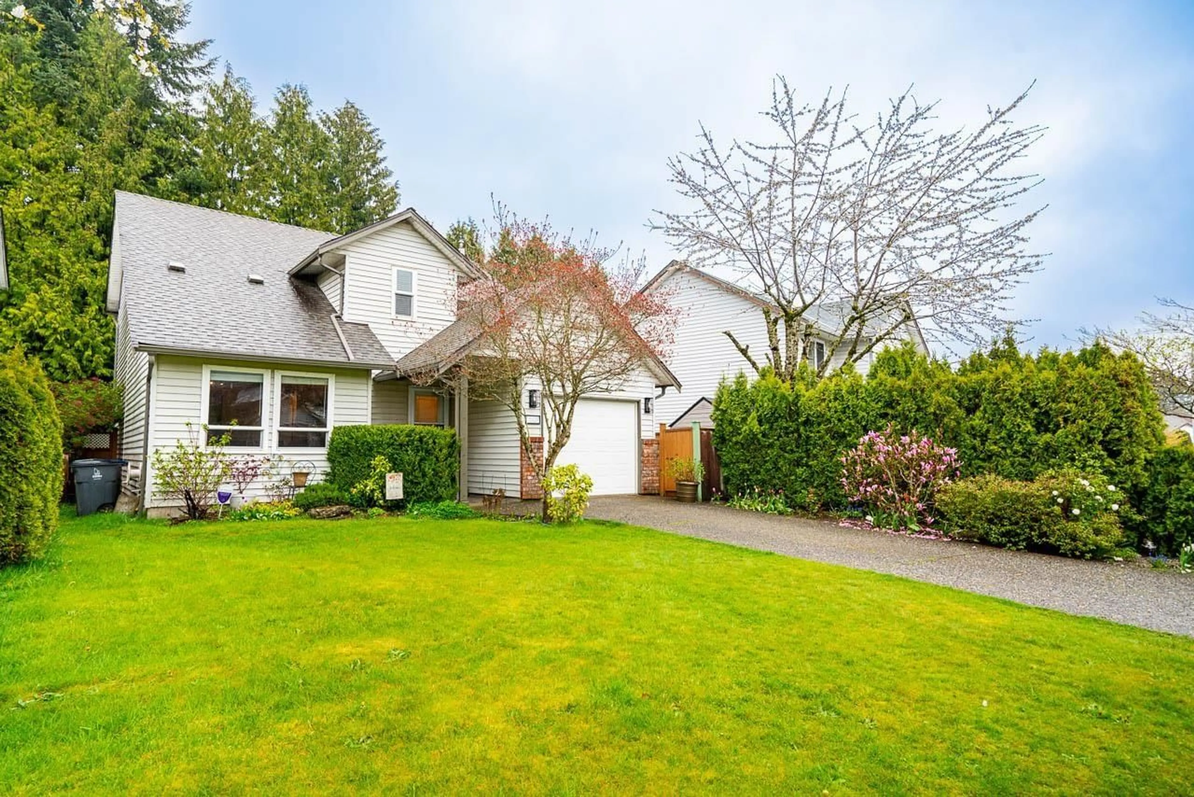 Home with vinyl exterior material, street for 15429 90 AVENUE, Surrey British Columbia V3R9J5