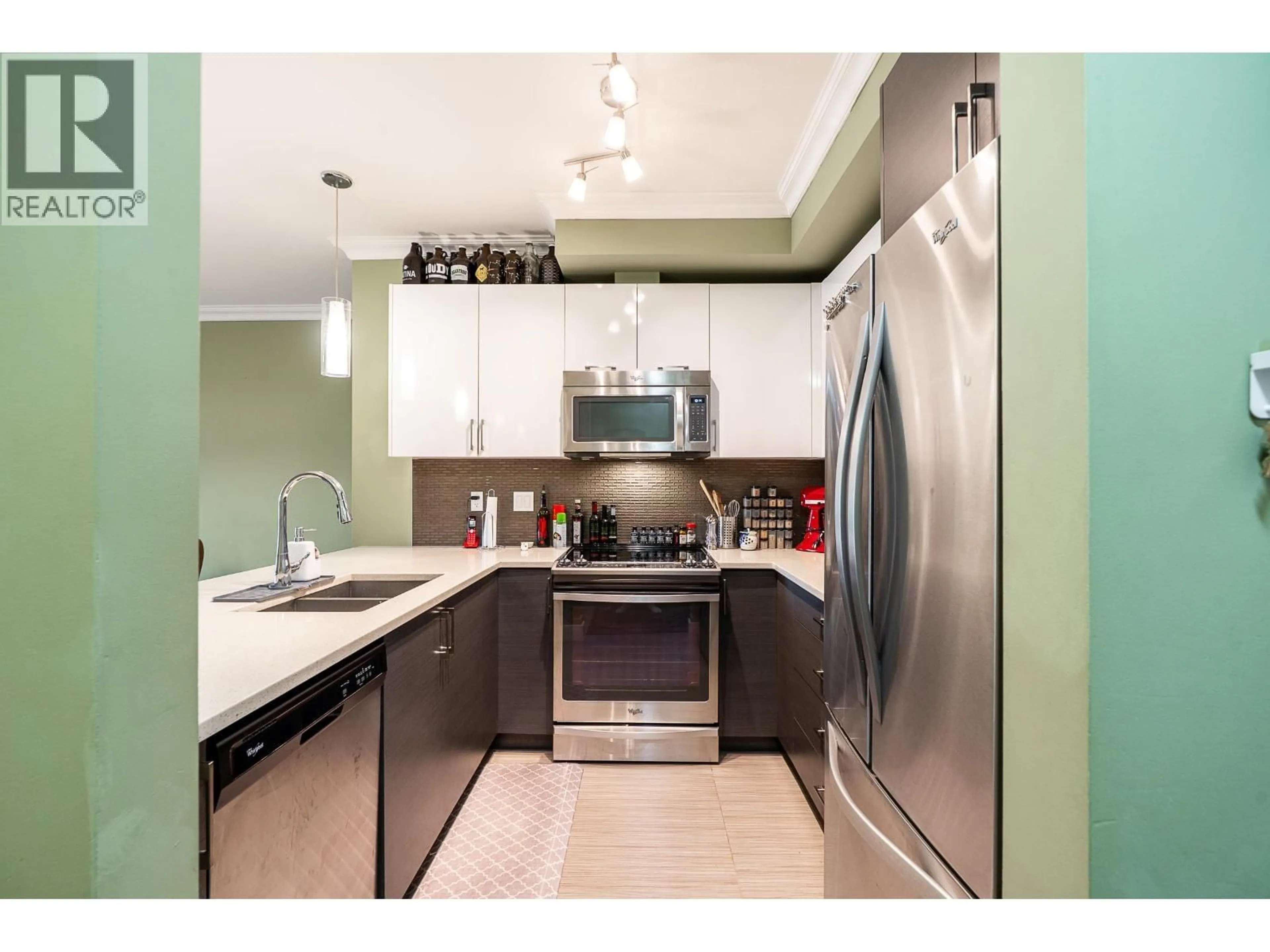 Unknown for 203 - 2349 WELCHER AVENUE, Port Coquitlam British Columbia V3C1X6