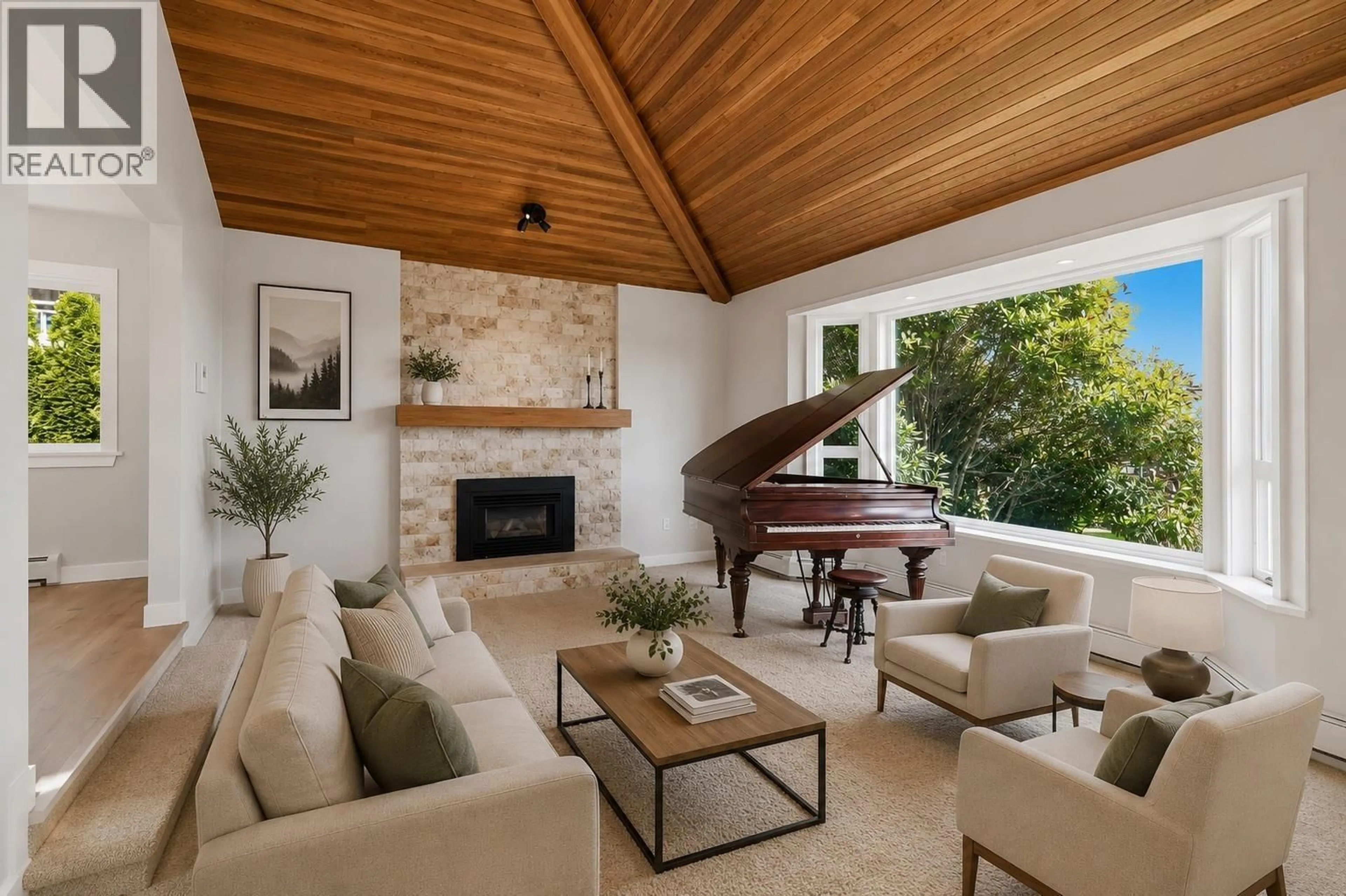 Living room with furniture, unknown for 133 WOODLAND DRIVE, Delta British Columbia V4L2H7