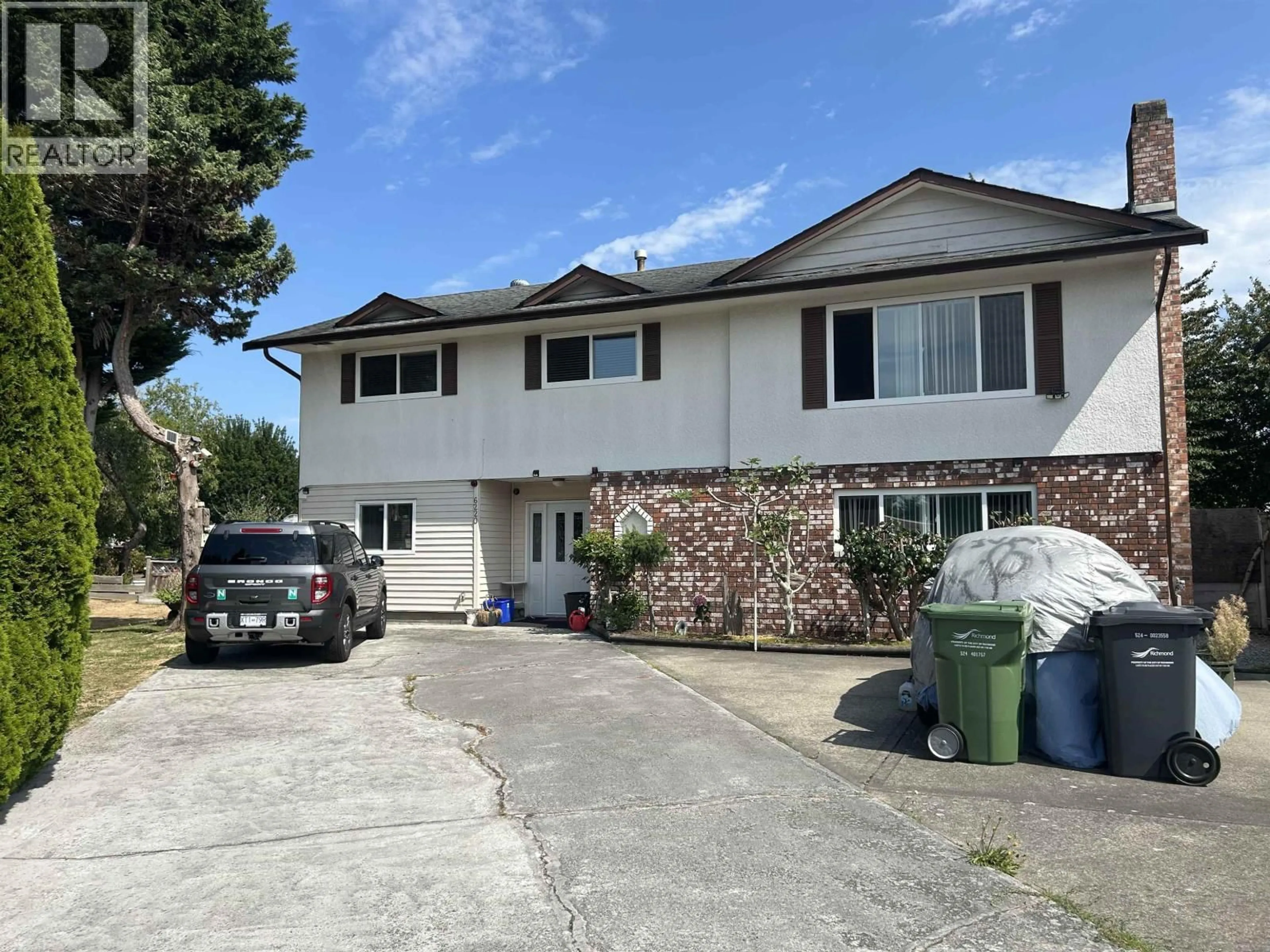 A pic from outside/outdoor area/front of a property/back of a property/a pic from drone, street for 6220 SPENDER DRIVE, Richmond British Columbia V7E4C2