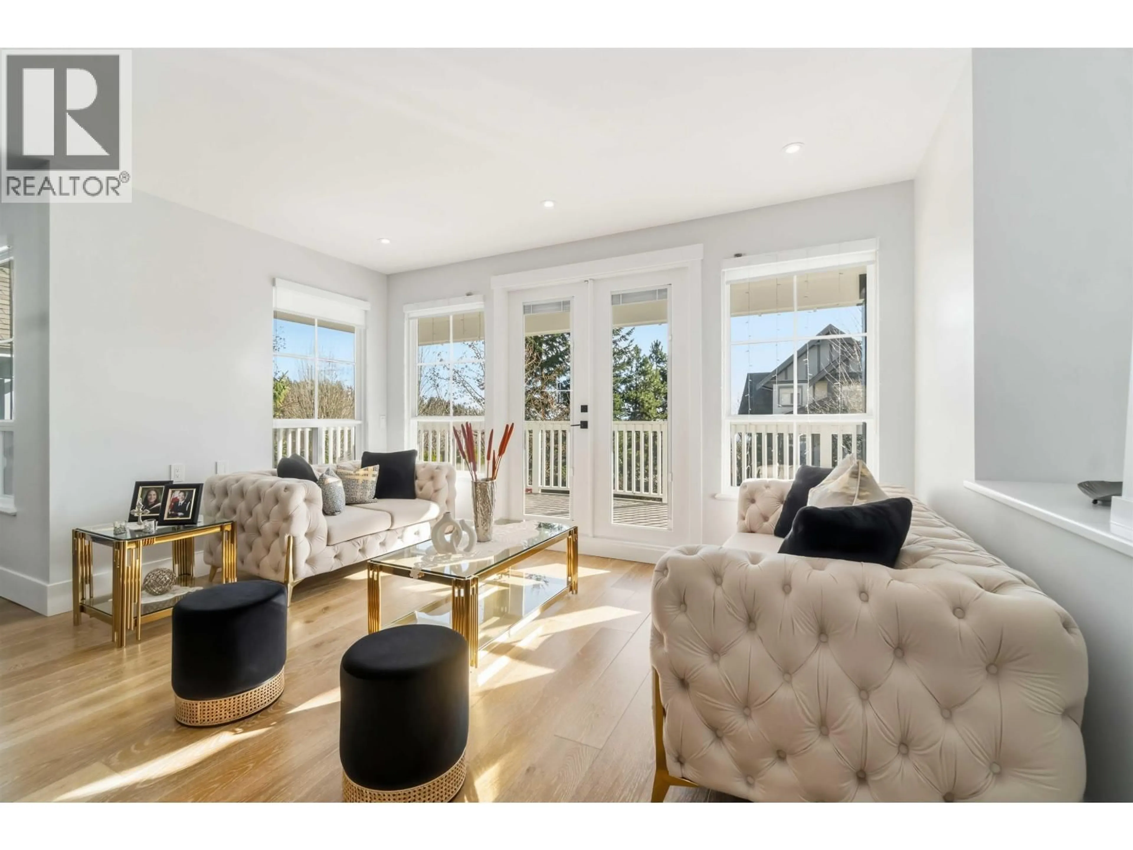 Living room with furniture, unknown for 108 SYCAMORE DRIVE, Port Moody British Columbia V3H0A8
